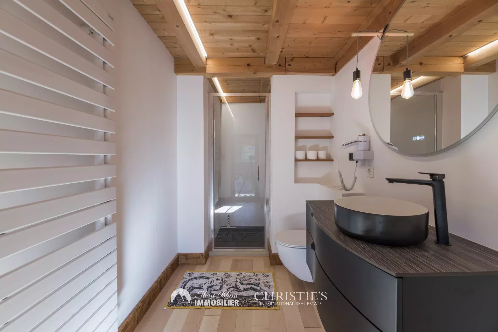 5 Bedroom Villa/Townhouse's Image 5