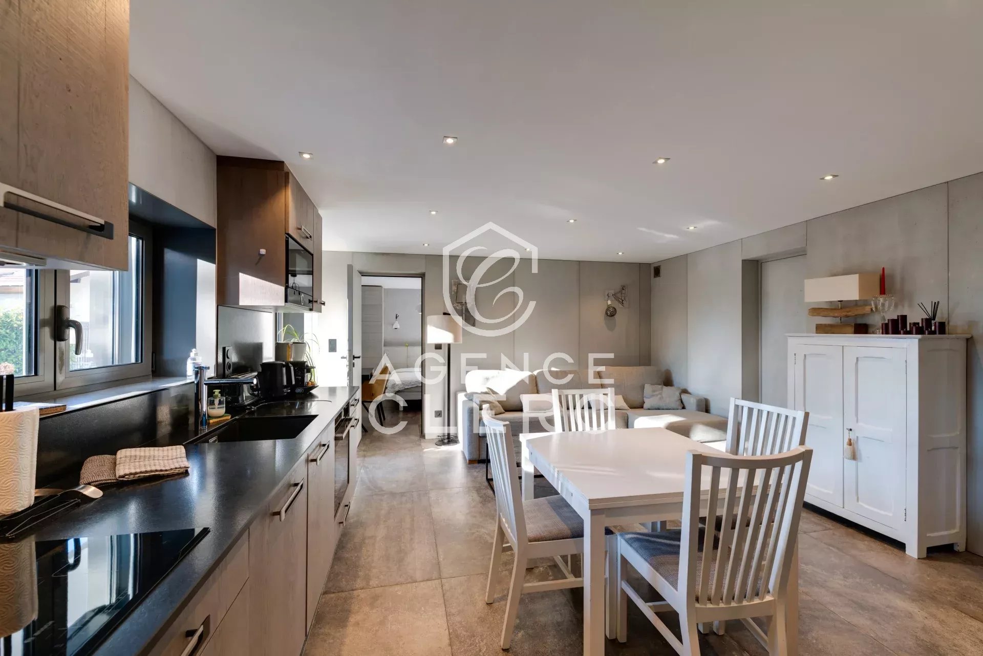 7 Bedroom Villa/Townhouse's Image 14
