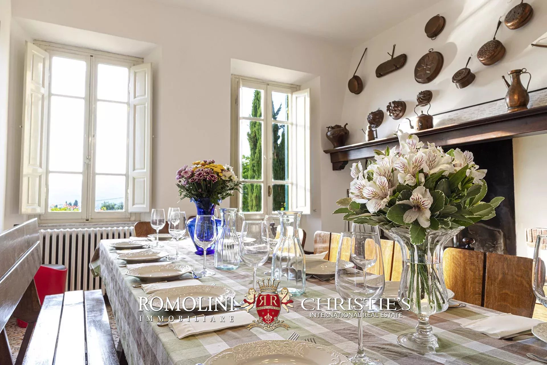 11 Bedroom Villa/Townhouse's Image 38