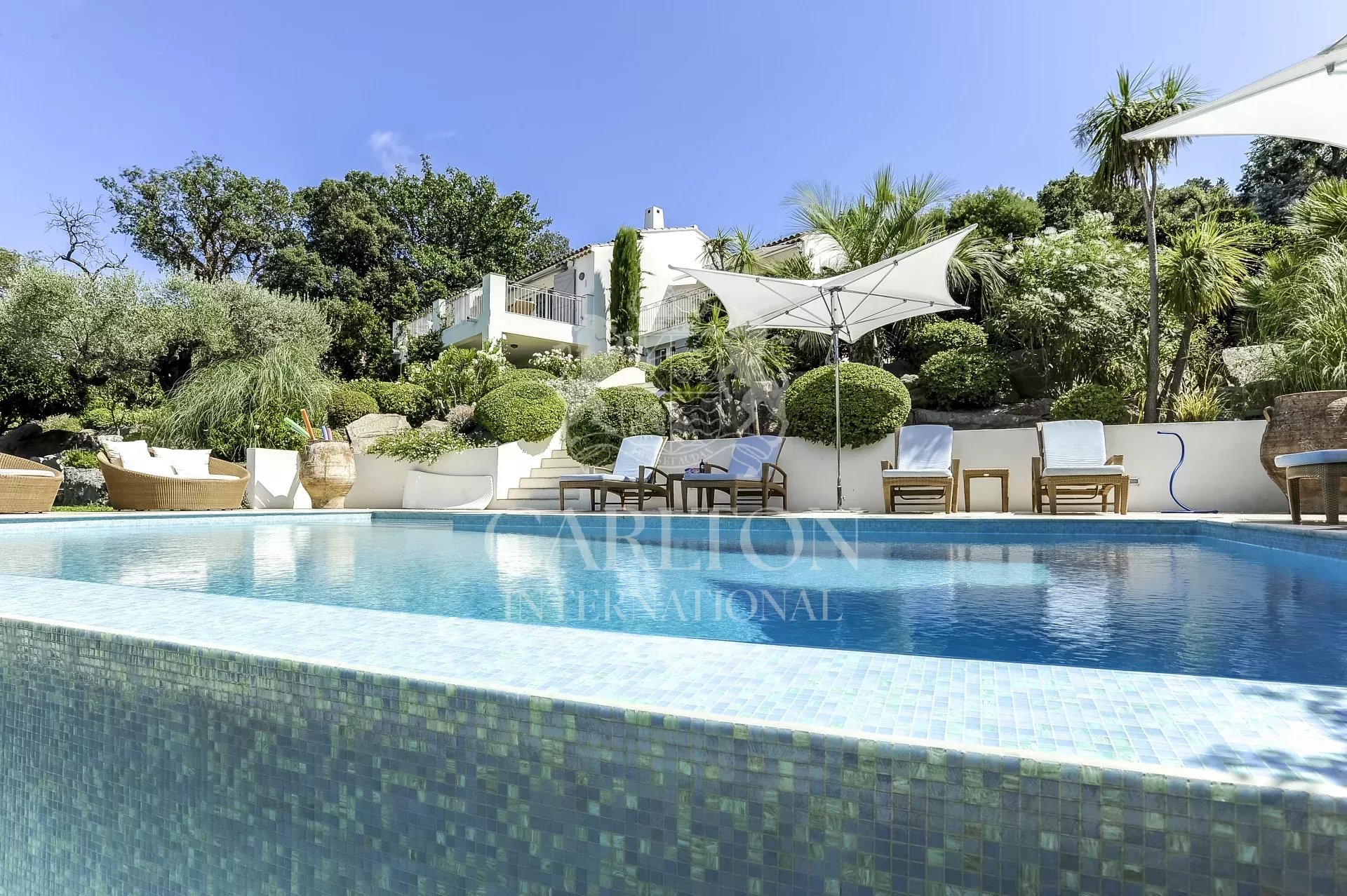 GASSIN – Villa aux portes de Saint-Tropez avec vue mer