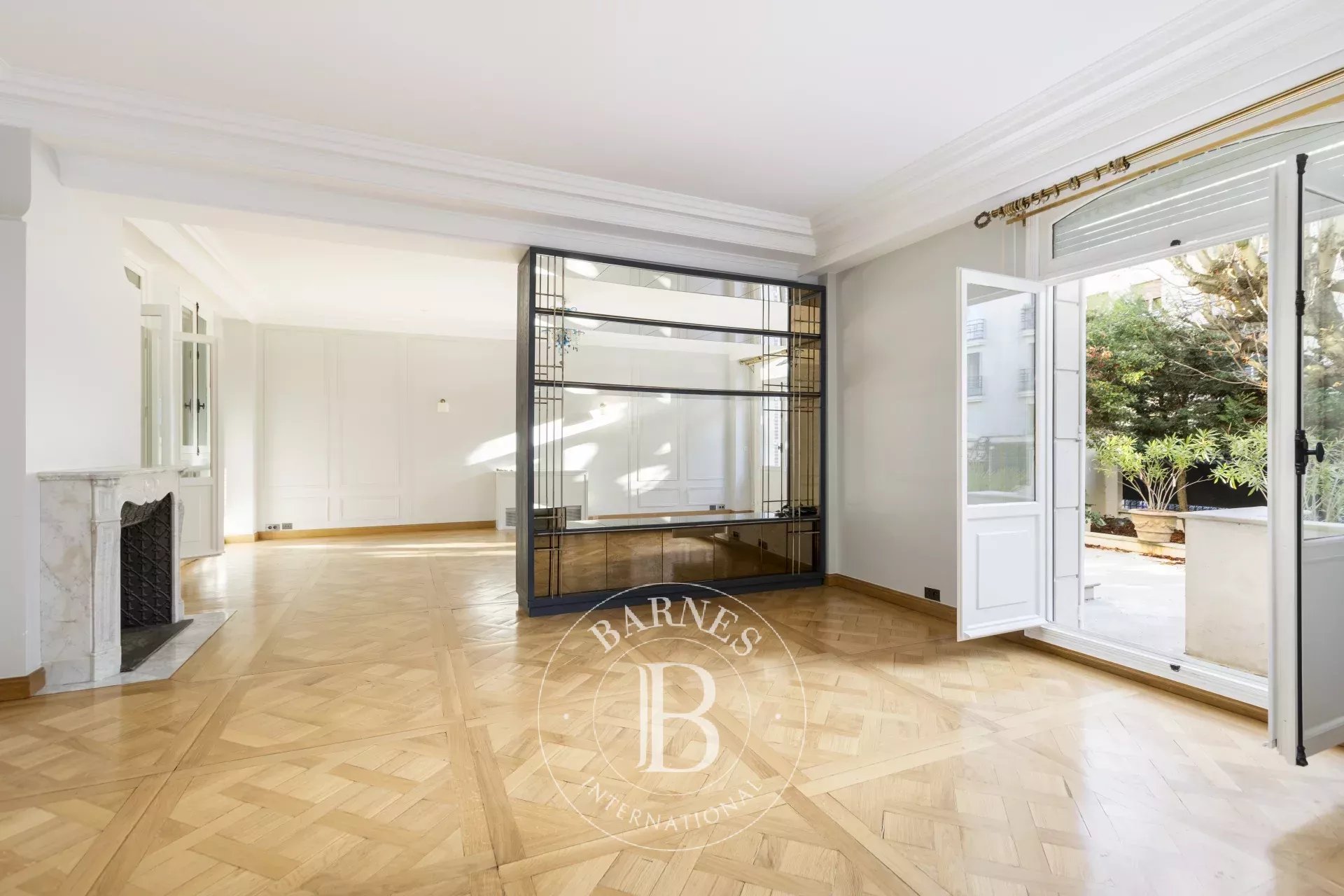 Konak Neuilly-sur-Seine - picture 8