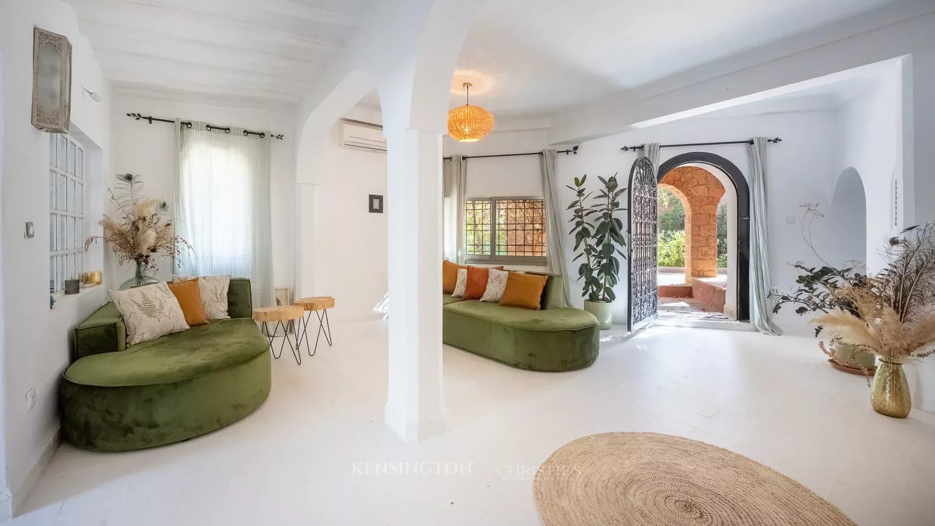 9 Bedroom Villa/Townhouse's Image 36