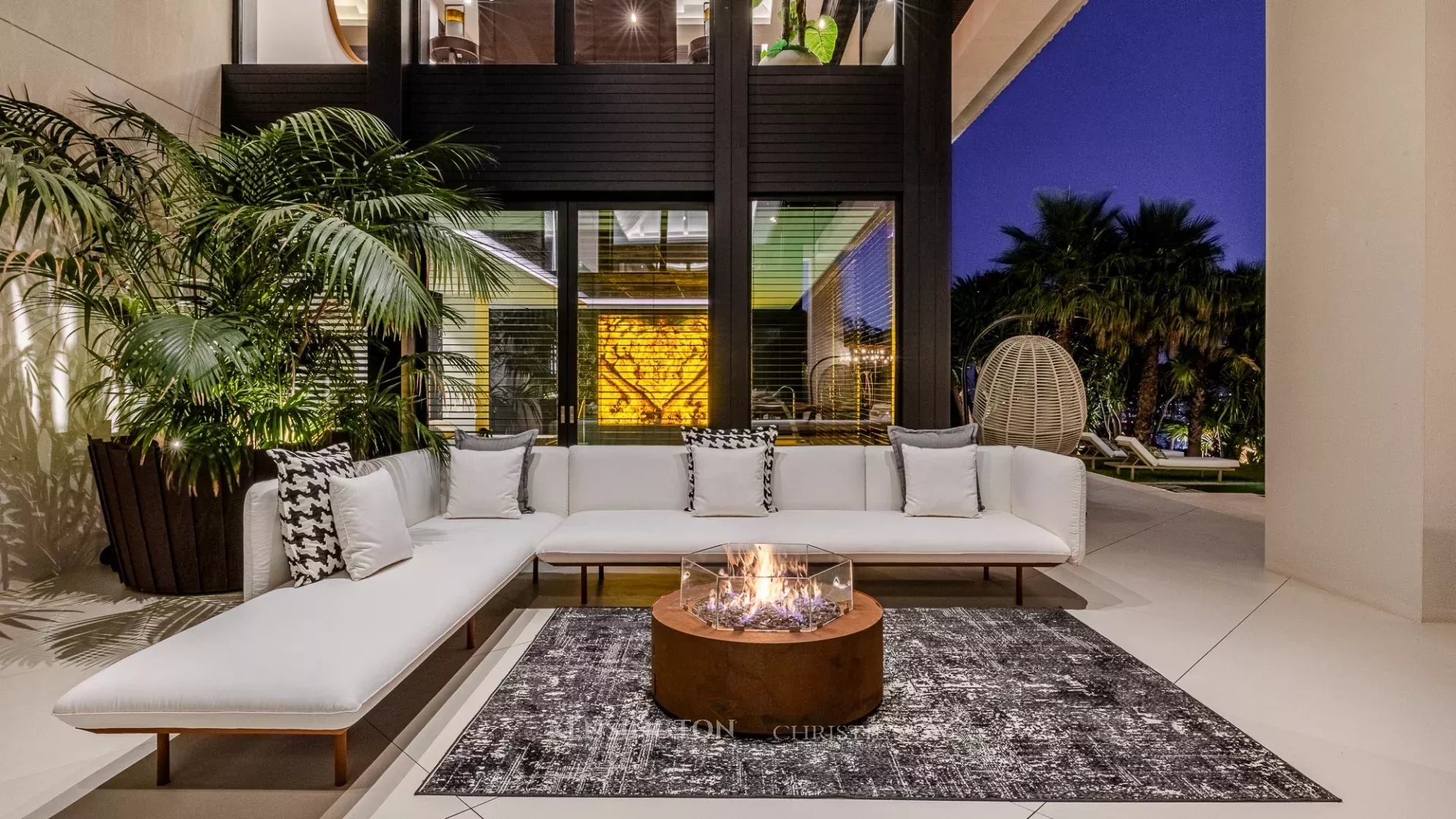 4 Bedroom Villa/Townhouse's Image 91