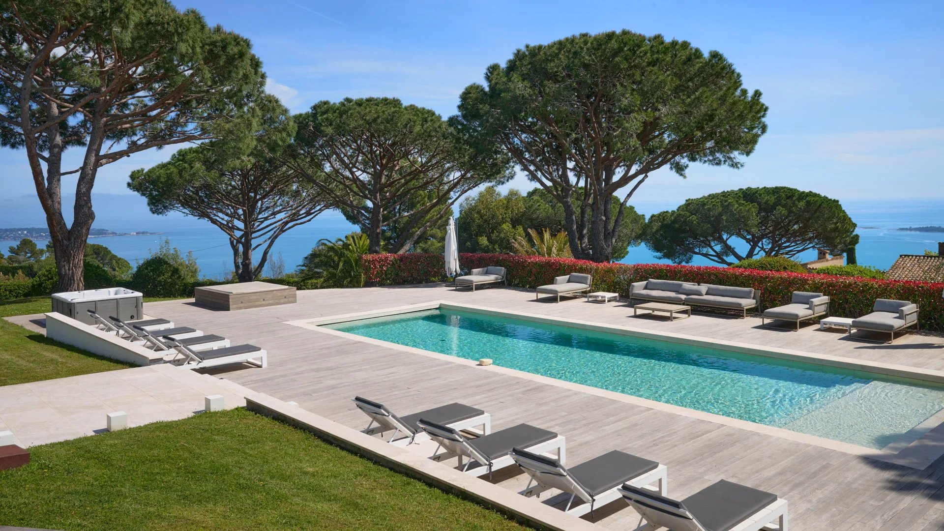 MAGNIFIQUE CONTEMPORAINE