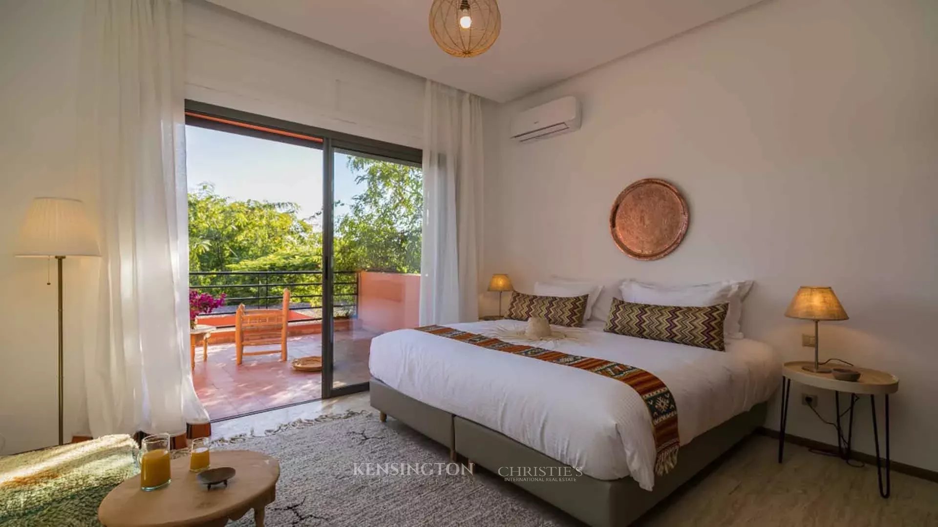 6 Bedroom Villa/Townhouse's Image 25