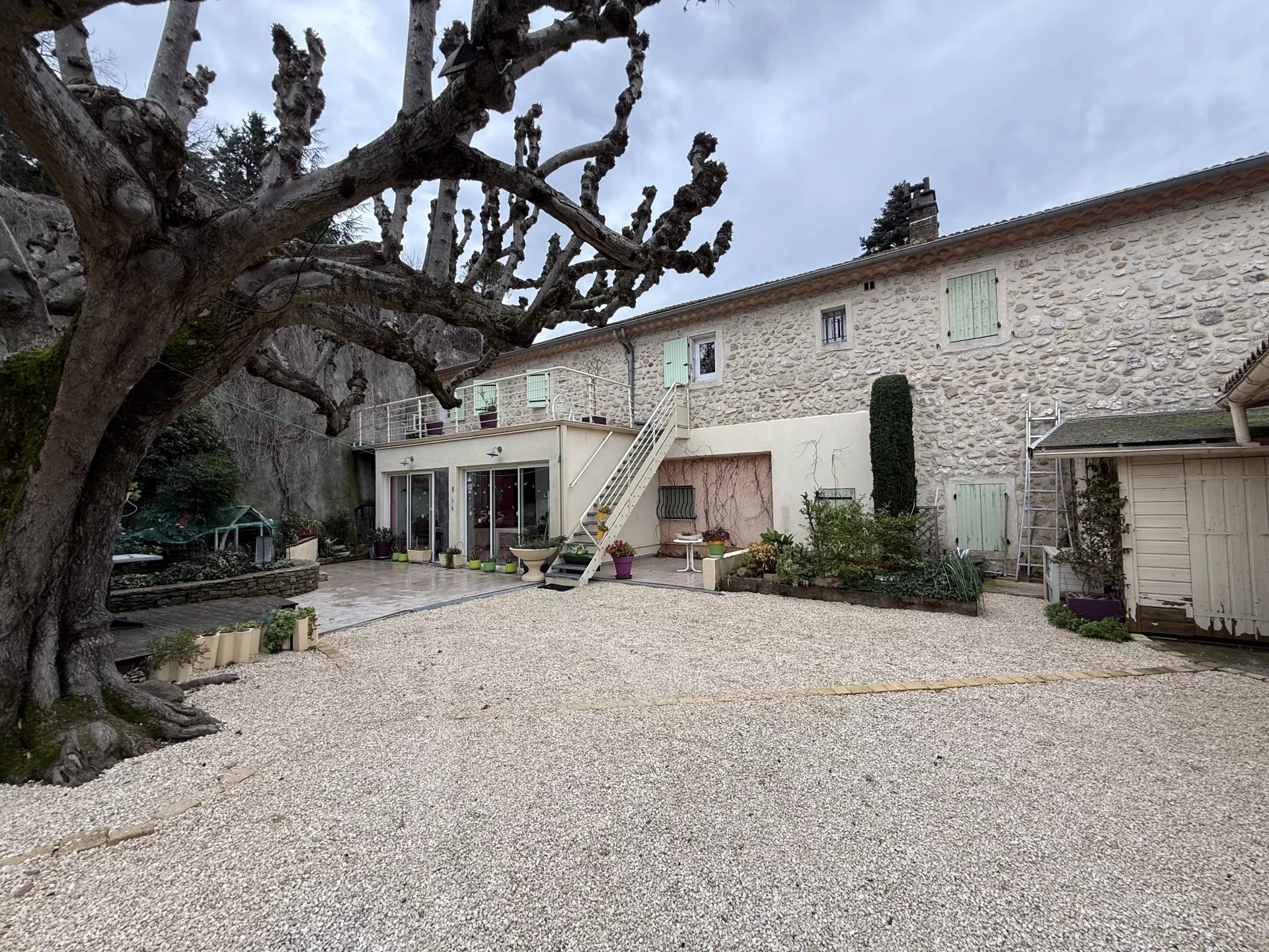 Agence immobilière de 