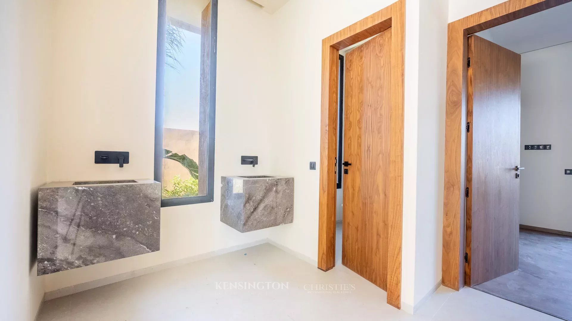 5 Bedroom Villa/Townhouse's Image 5