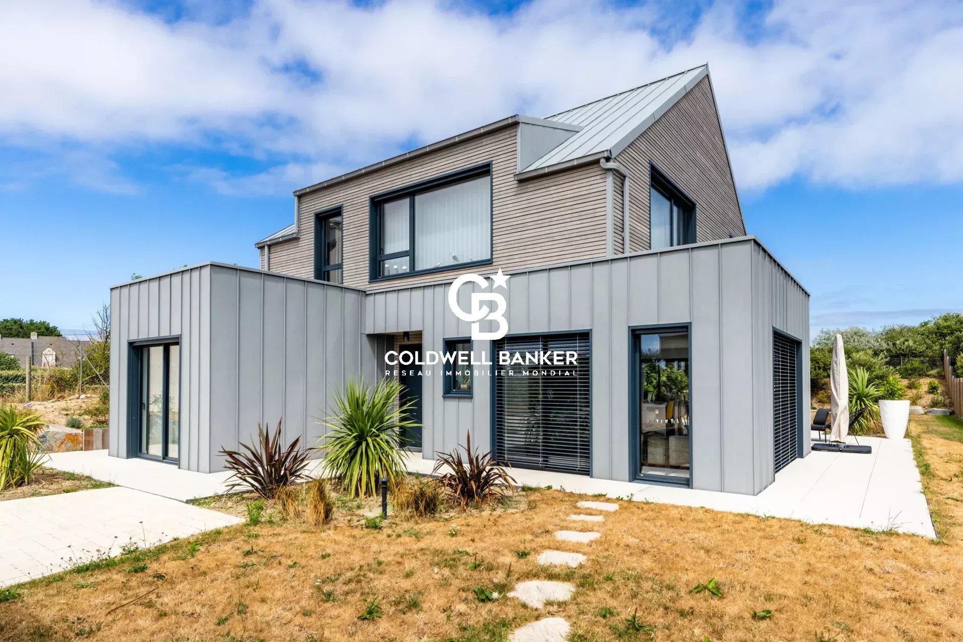 BATZ SUR MER MAISON CONTEMPORAINE FACE MER