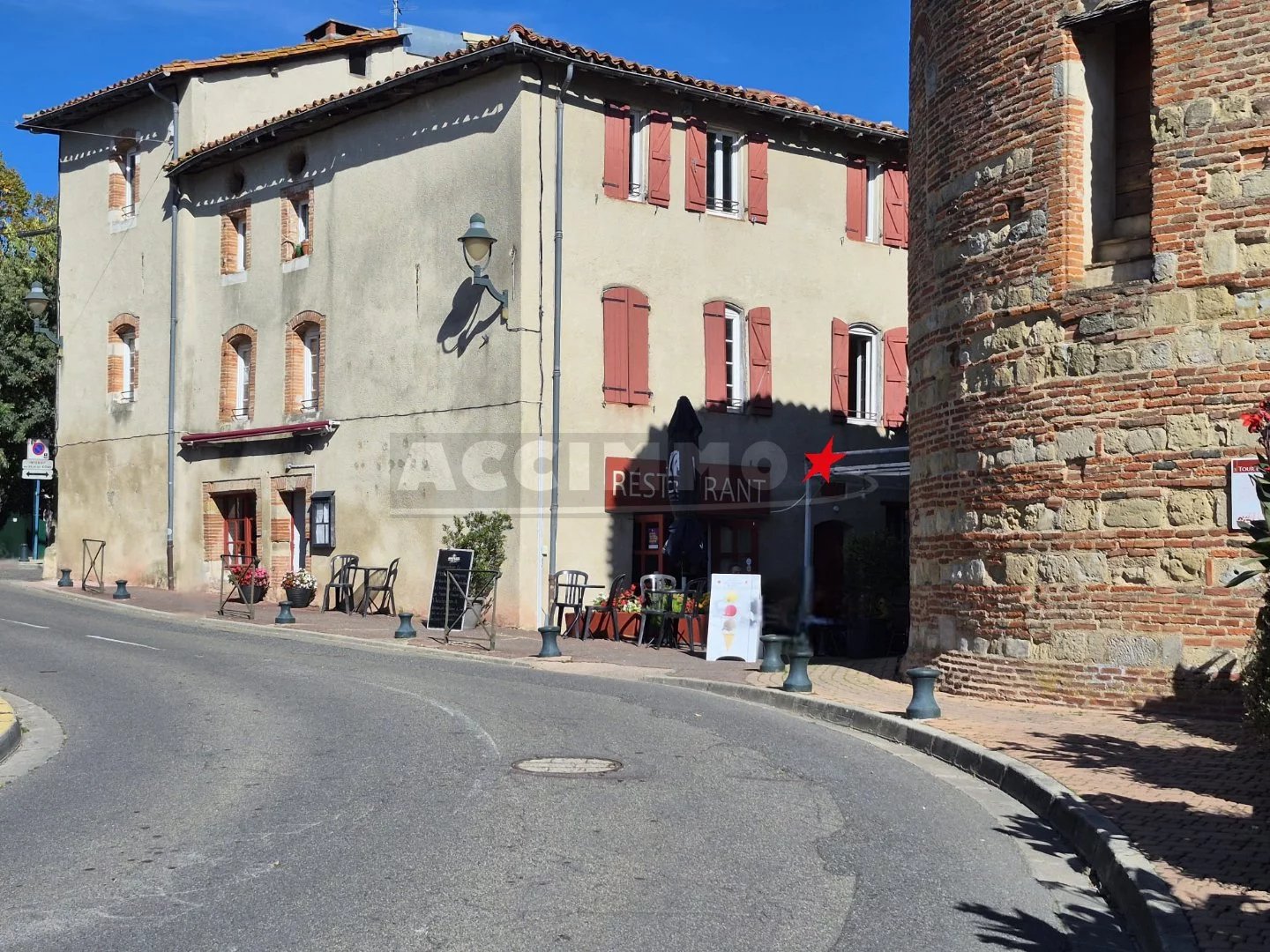 LAVAUR - MURS COMMERCIAUX