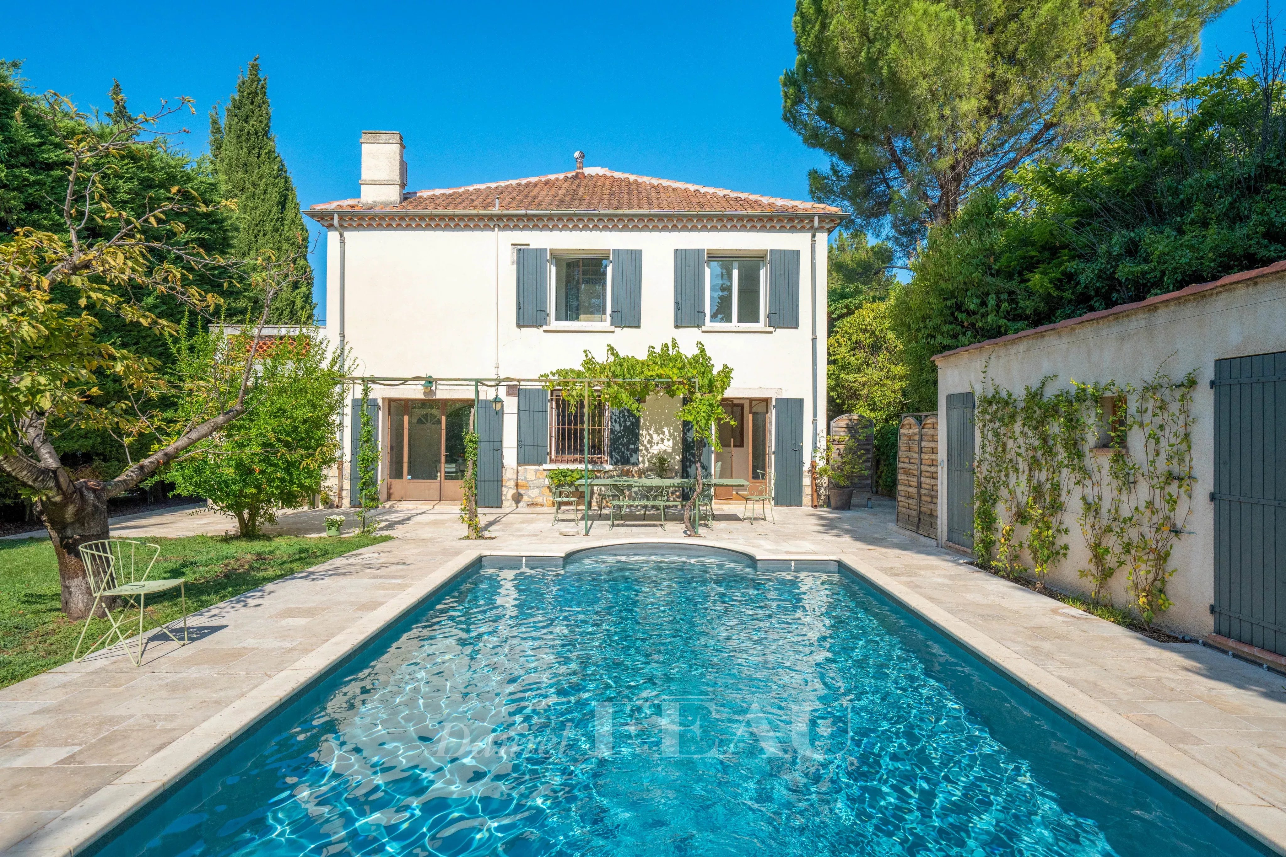 Aix en Provence  - A 5-bed property with a swimming pool