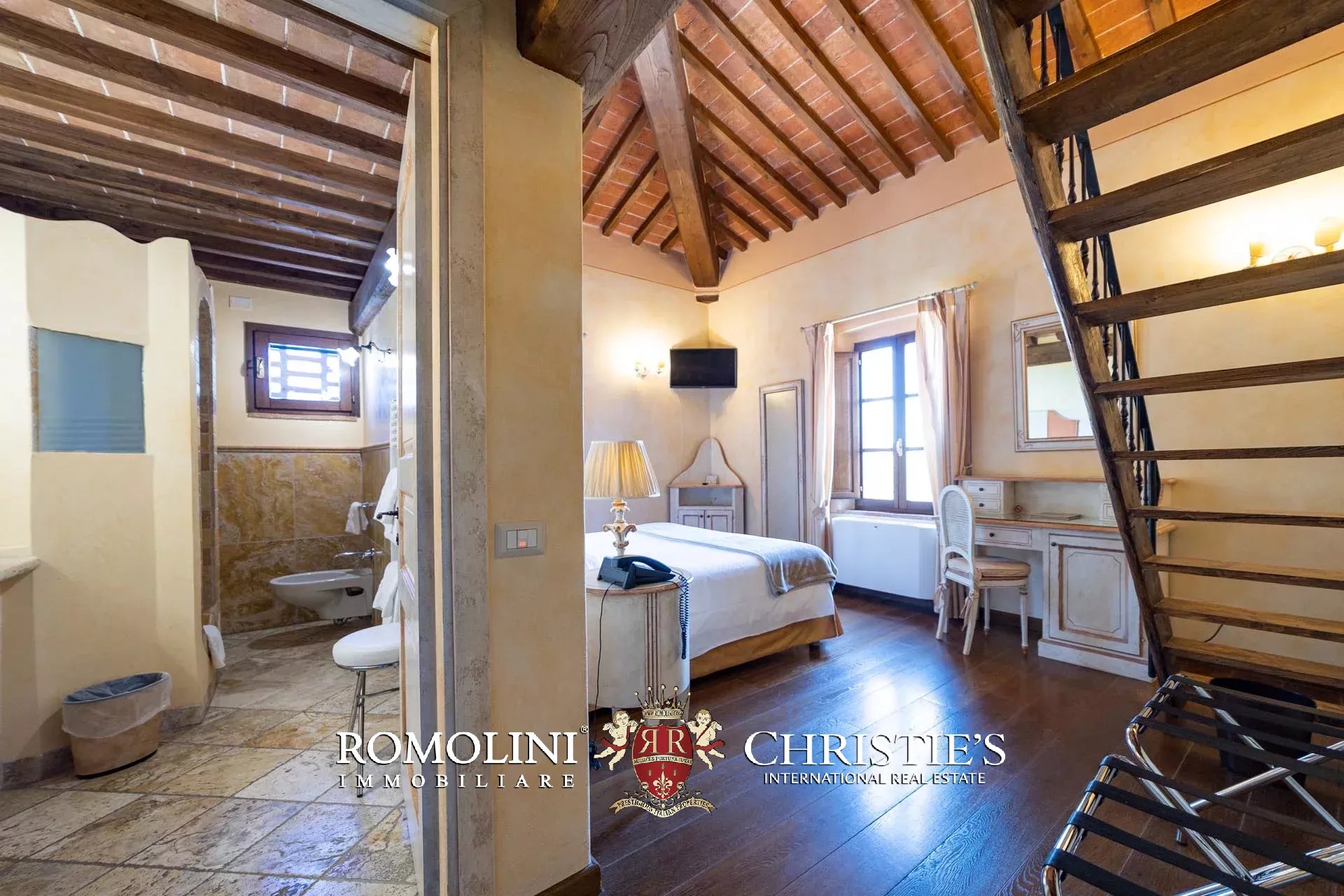 14 Bedroom Villa/Townhouse's Image 84