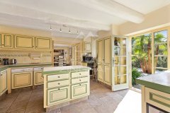 Authentic provençal property — photo 6 of 7