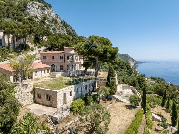 Villefranche - Exceptional property to finish — photo 2