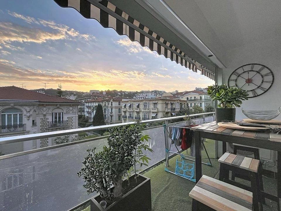 NICE – Magnifique 2 pièces avec terrasse