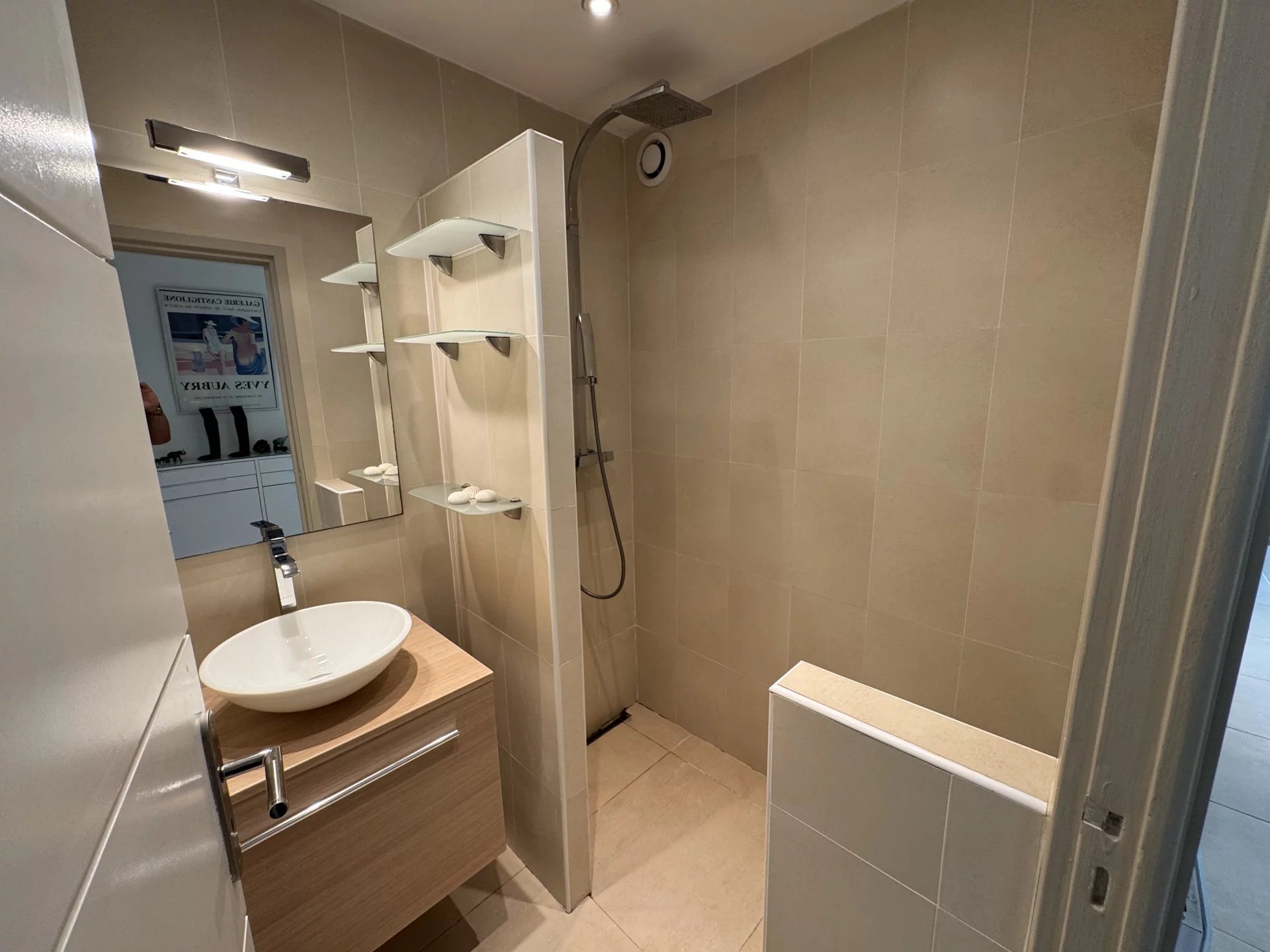 Cannes vente 3 pièces en rez de jardin