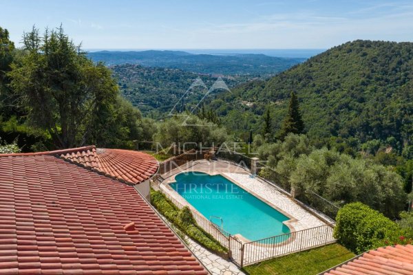 A charming Provençal villa in a commanding position — photo 2
