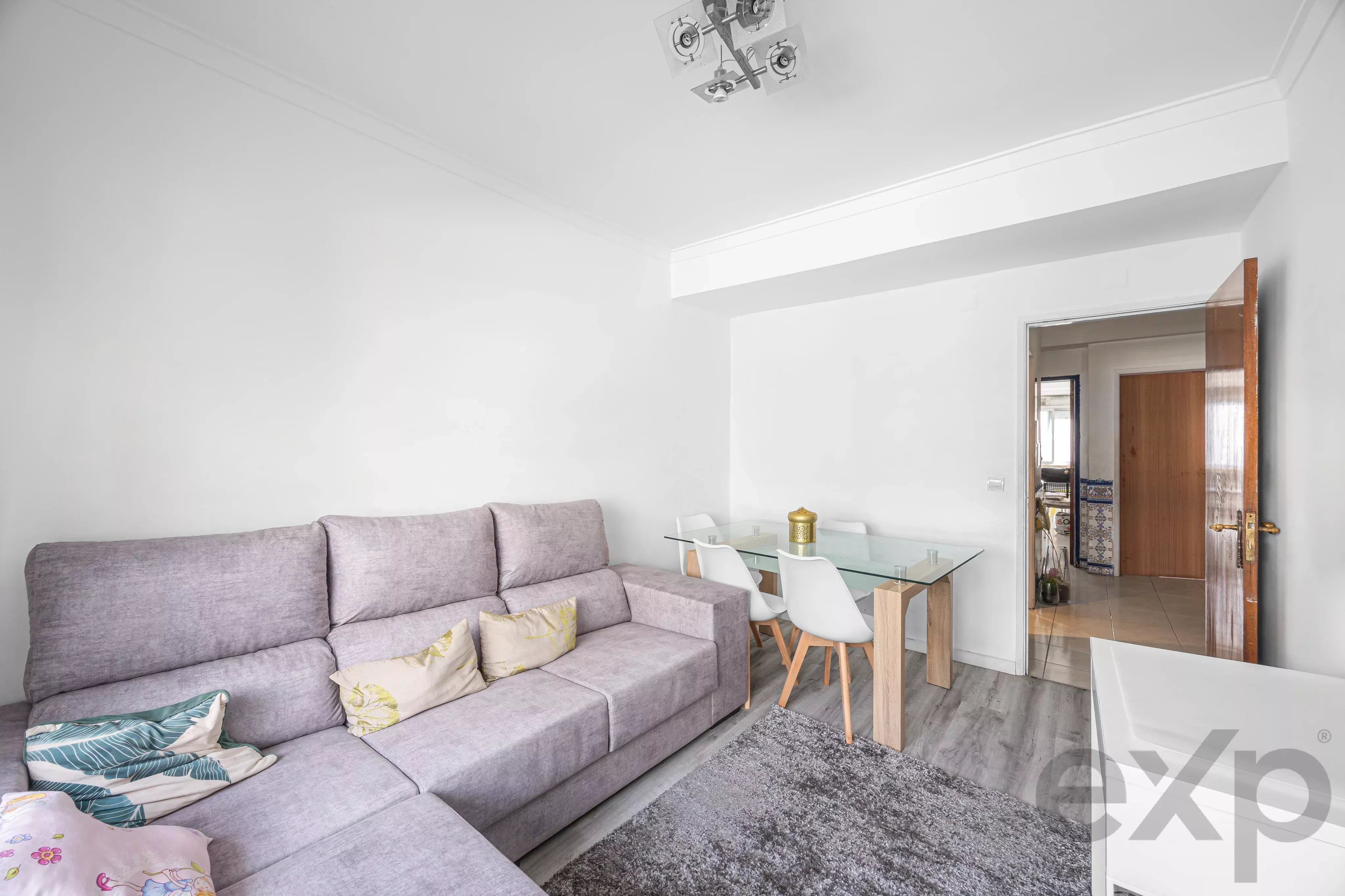 Excellent 2‑bedroom apartment in Cacém 87088575 image 2