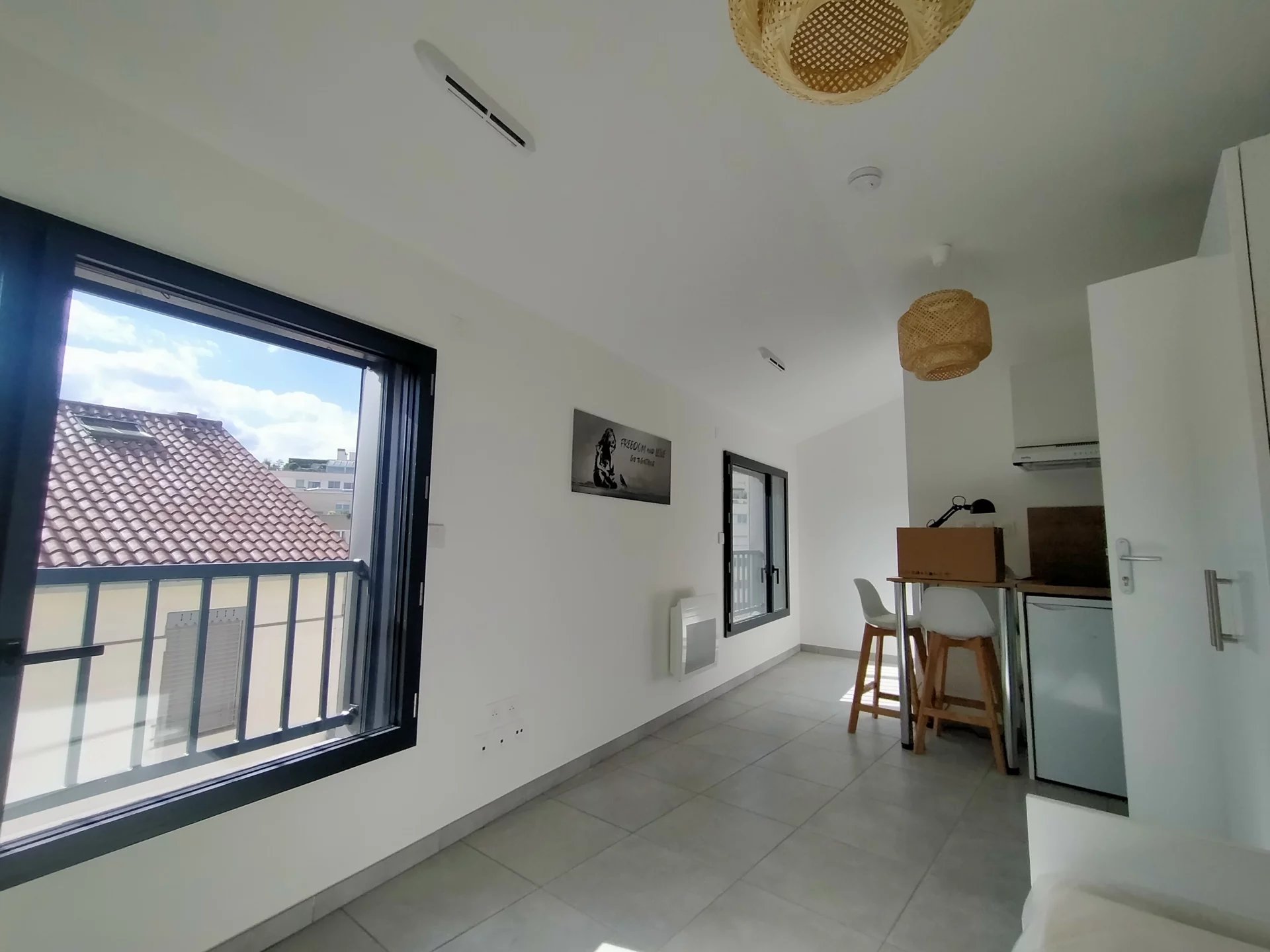 82356001 Location Lyon 7ème