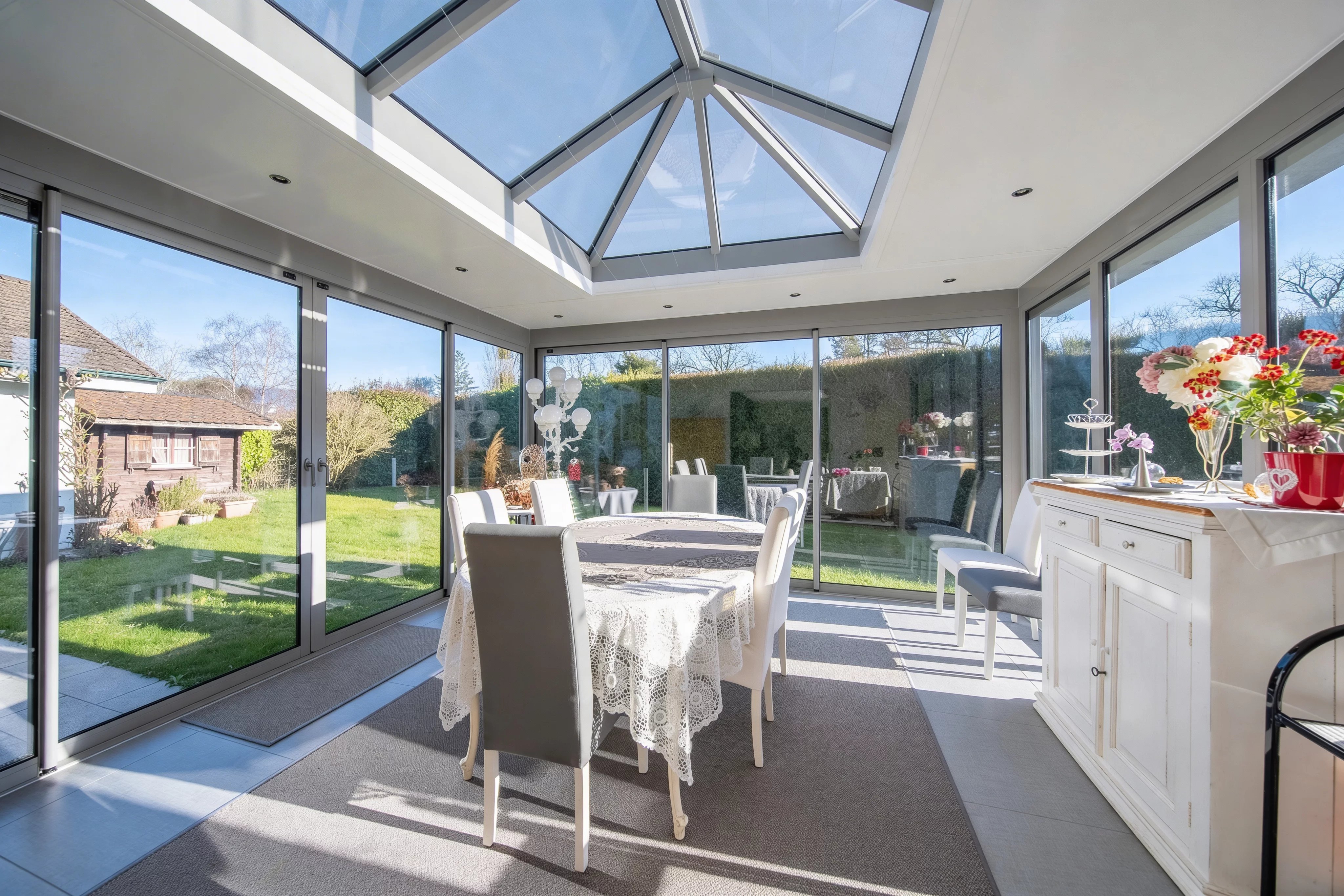 Villa de 330 m2 avec piscine et beau terrain