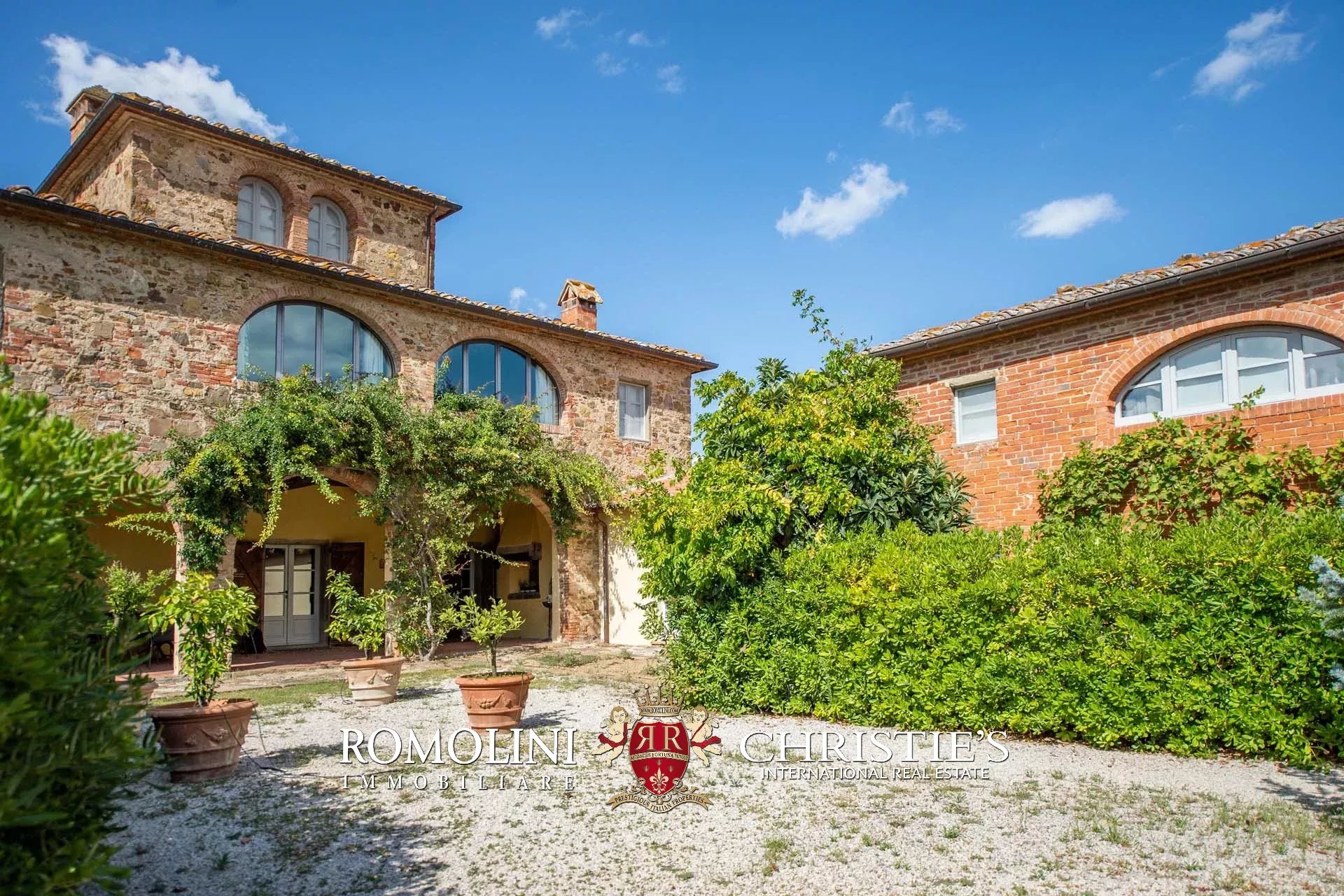25 Bedroom Villa/Townhouse's Image 17