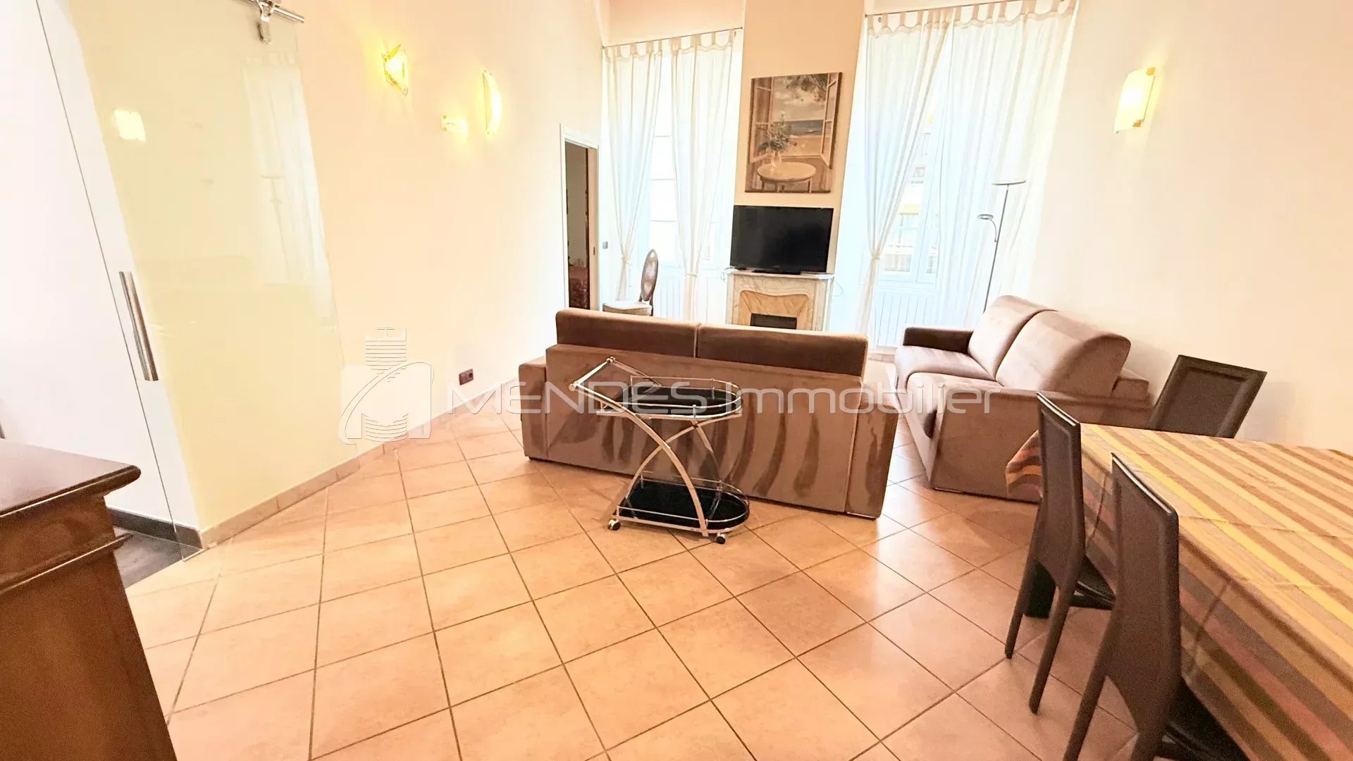APPARTEMENT MODERNE DE 2 PIECES A MENTON