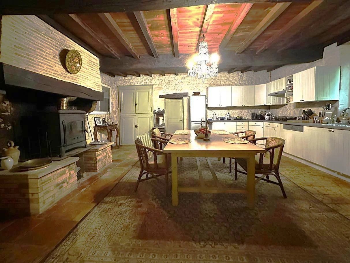 House in Lauzun - Image 4