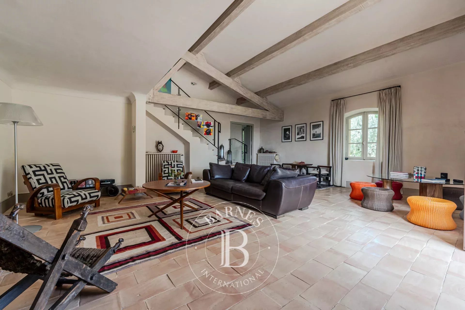 AIX-EN-PROVENCE – WINE ESTATE – 150 m² HOUSE – 3 BEDROOMS – GARDEN – POOL
