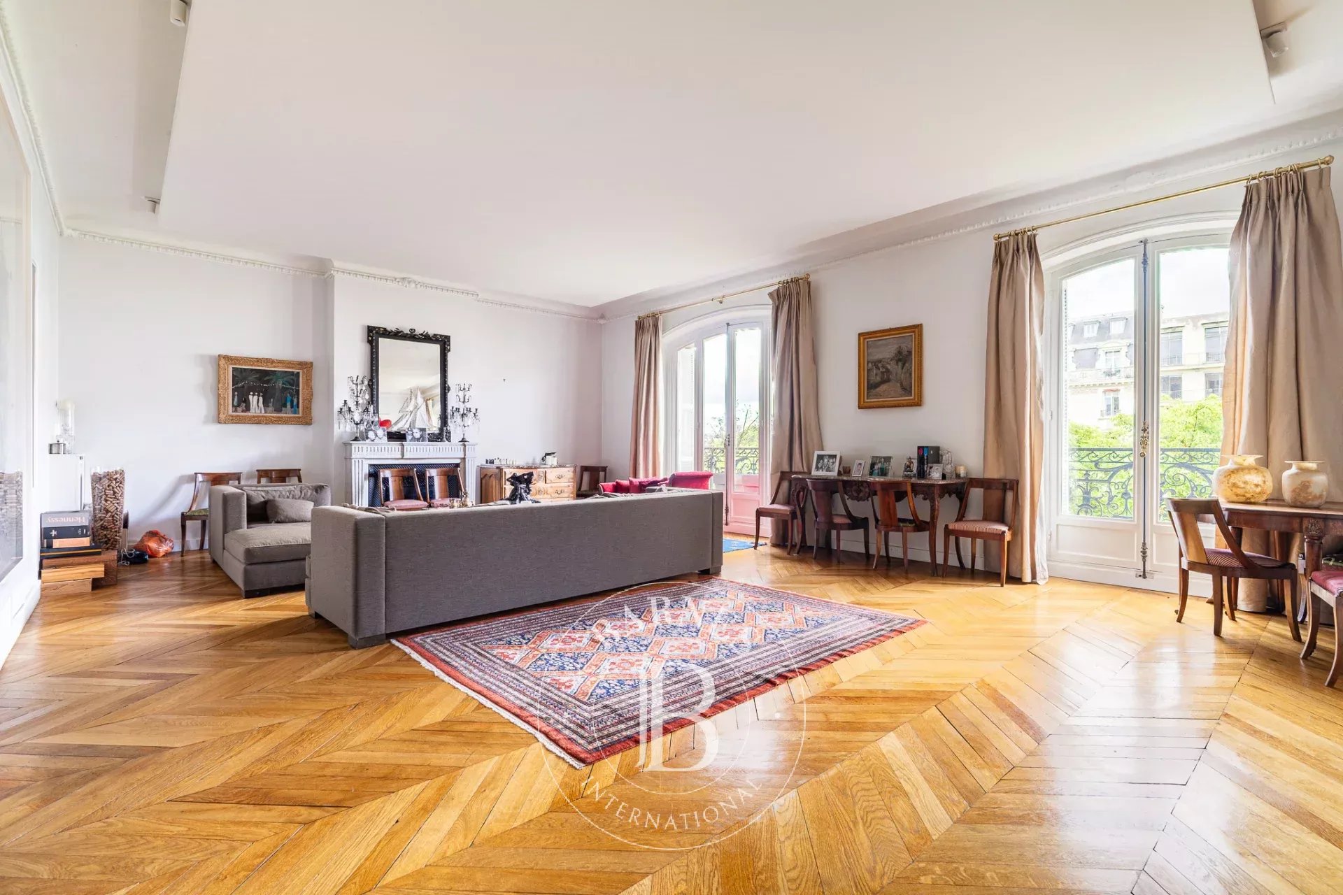 Paris  - Apartment 4 Bedrooms - picture 2