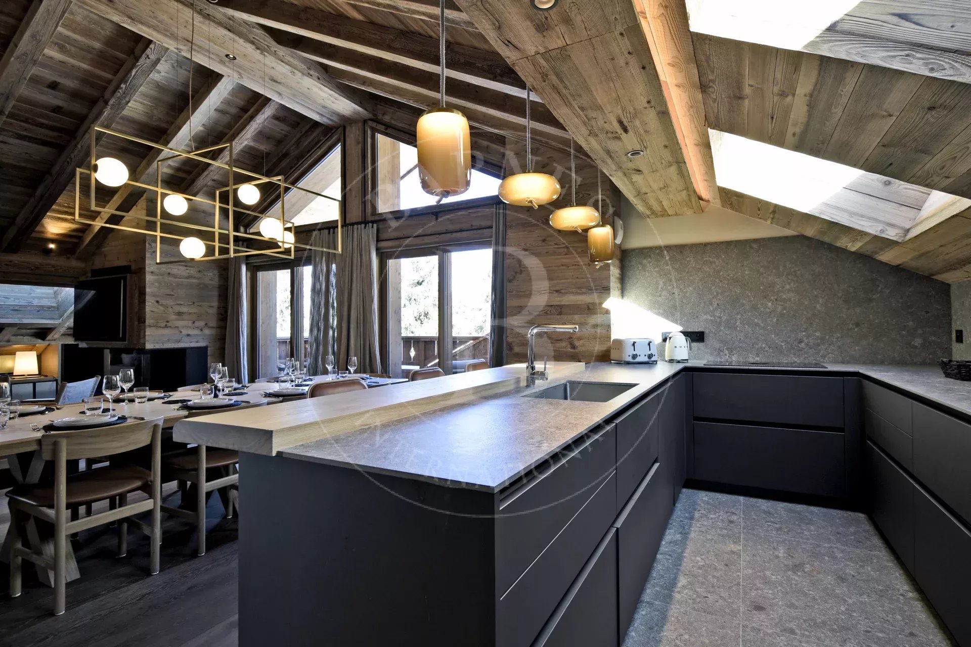 Méribel Superb 4-bedroom duplex apartment at Rond Point des Pistes