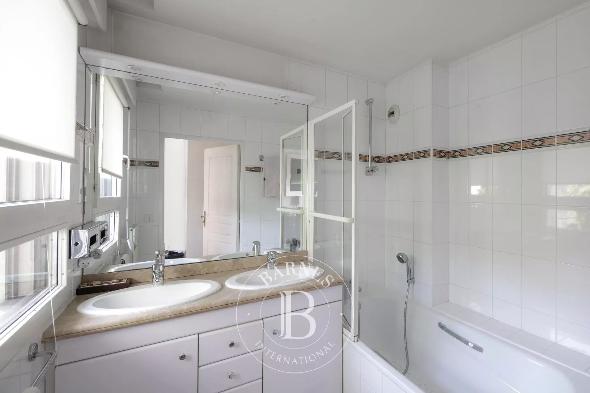 Daire Paris 19ème - picture 13