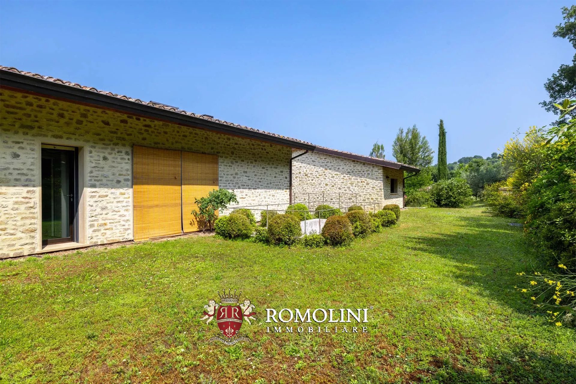 5 Bedroom Villa/Townhouse's Image 43
