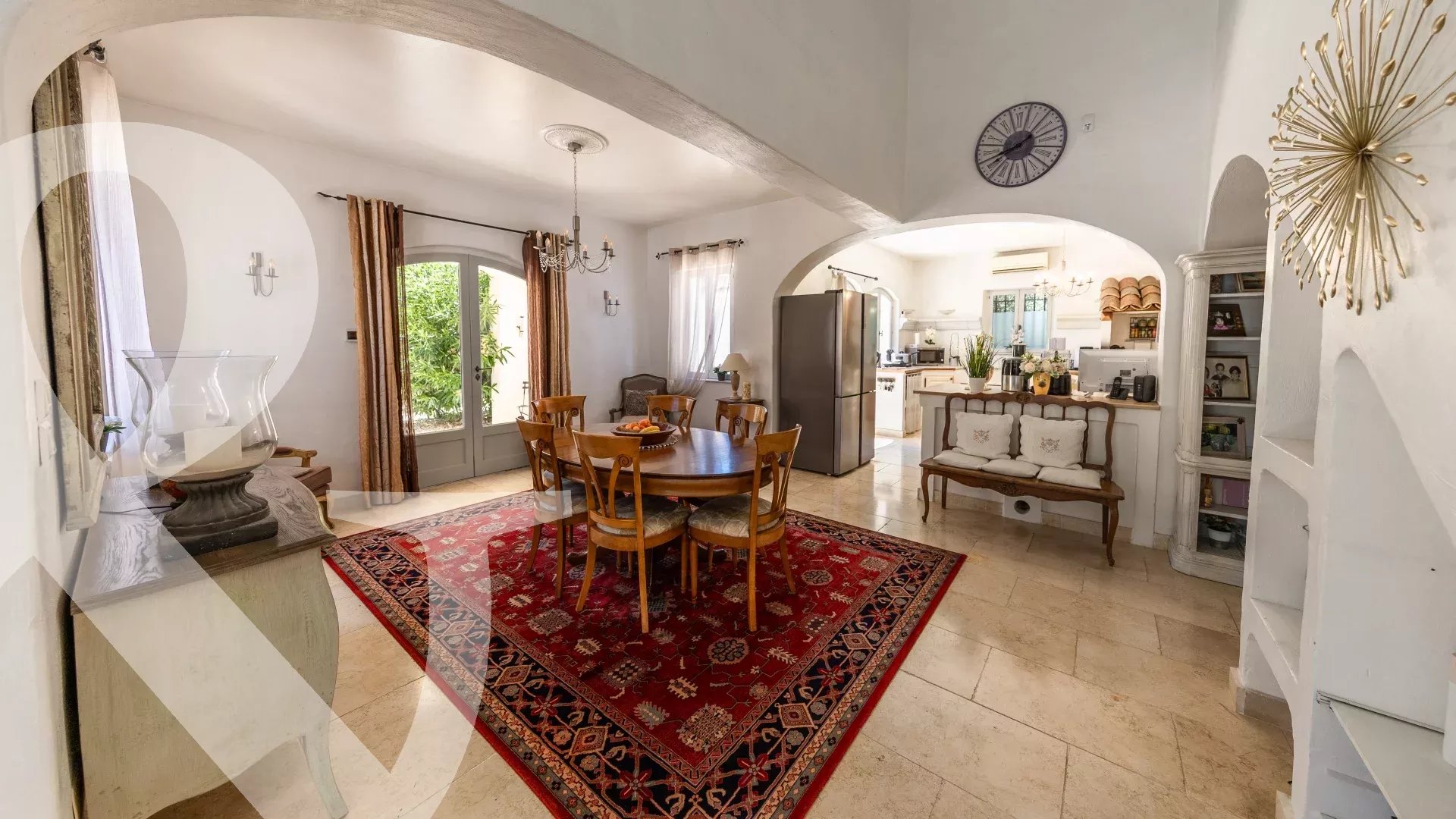 PROPRIETE AVEC 3 GITES