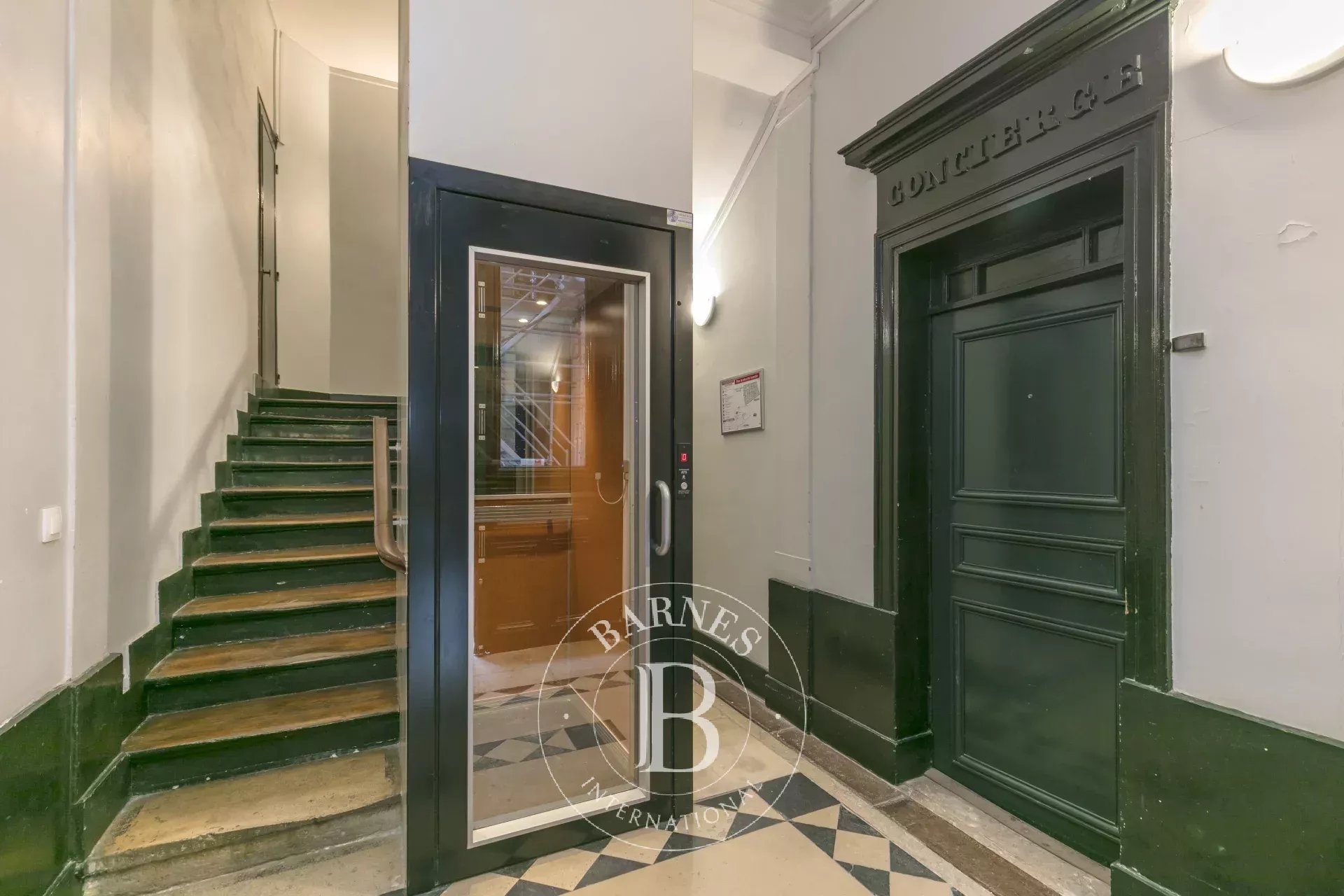 Daire Paris 6ème - picture 17