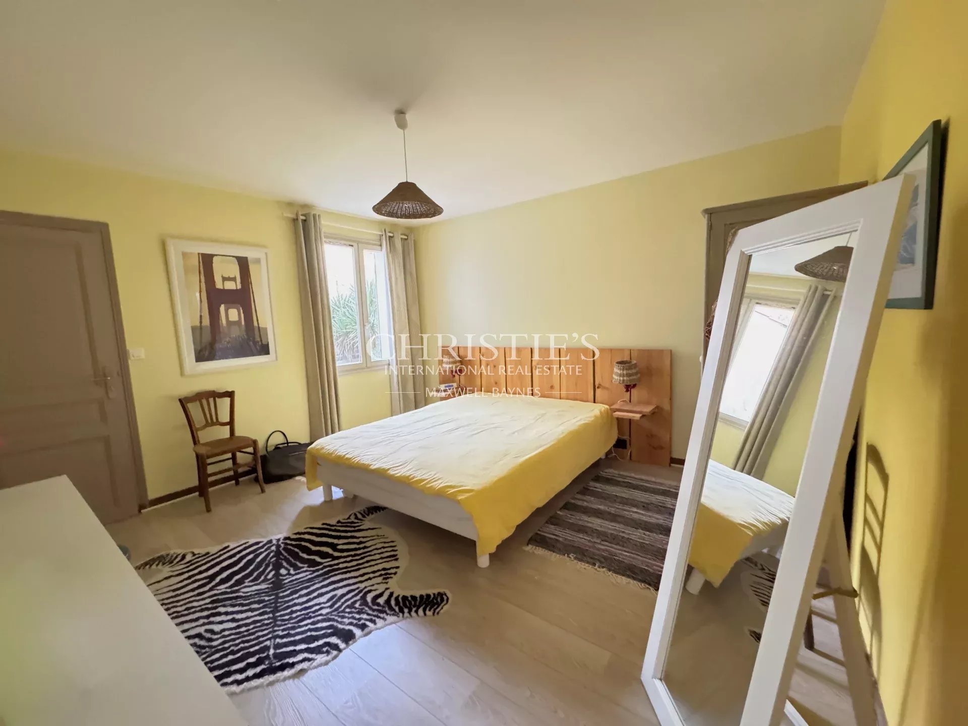 6 Bedroom Villa/Townhouse's Image 20
