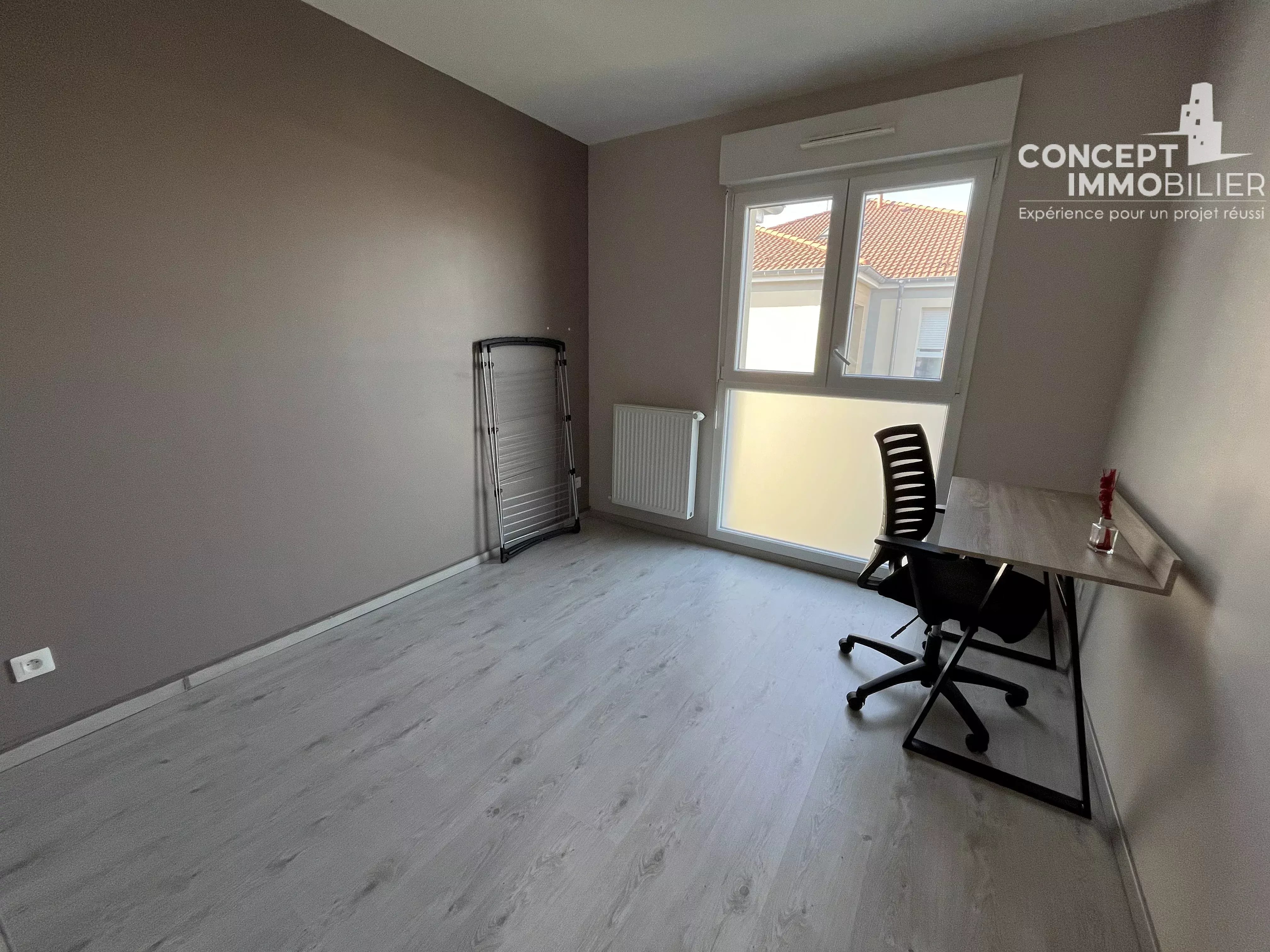 À louer – Appartement F3 meublé avec balcon et 2 places de parking – Marange-Silvange