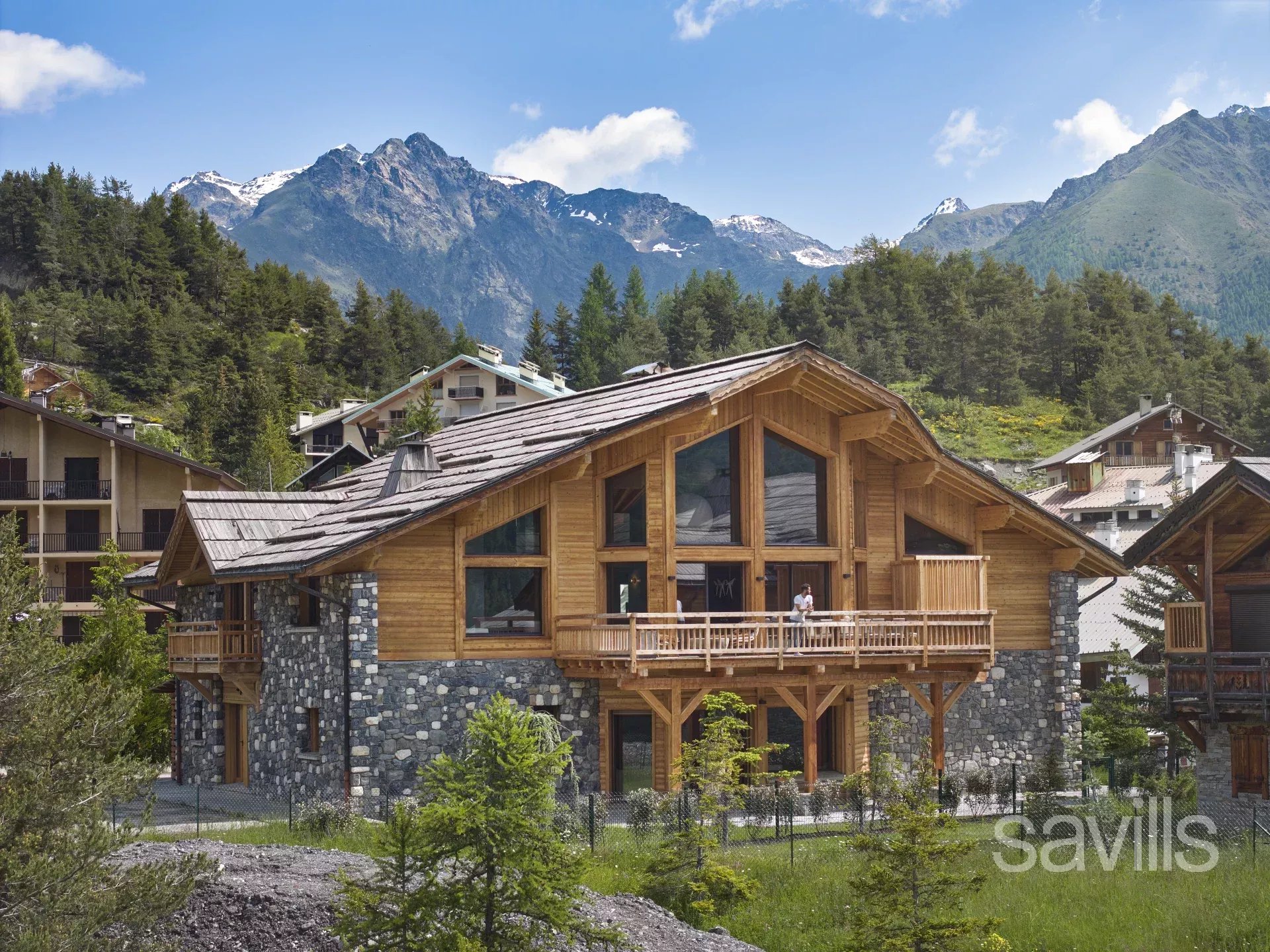 Chalet de luxe dans la charmante station d’Auron.