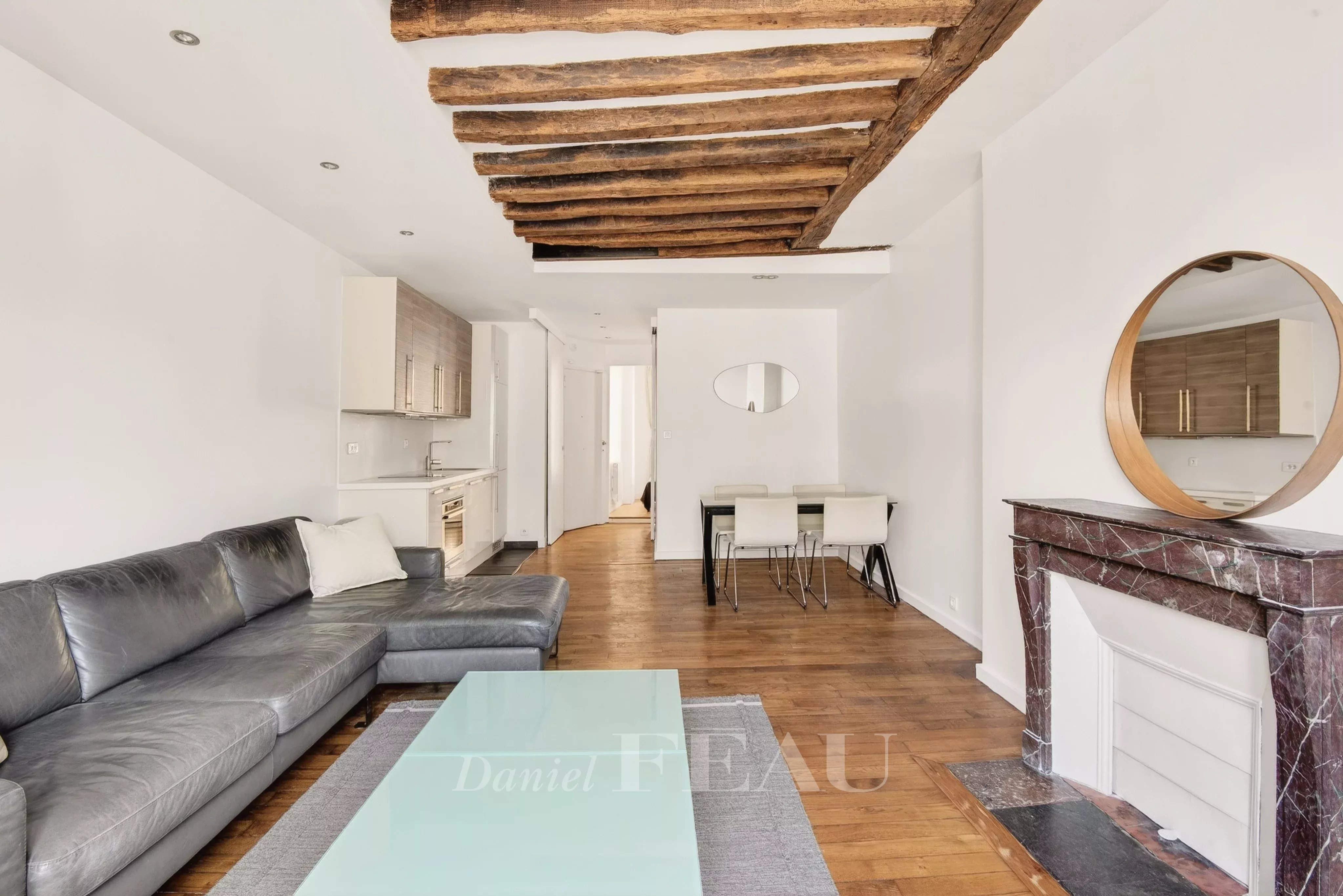 Sale Apartment Paris 4th