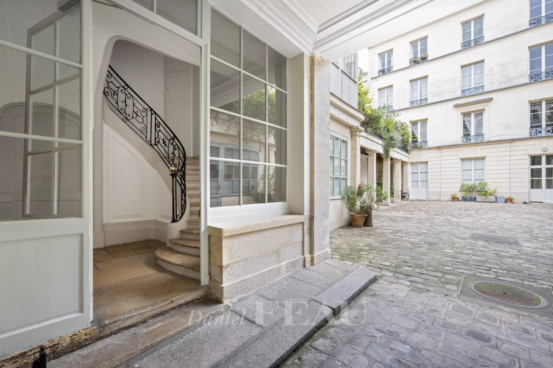 2 Bedroom Apartment/Flat's Image 9
