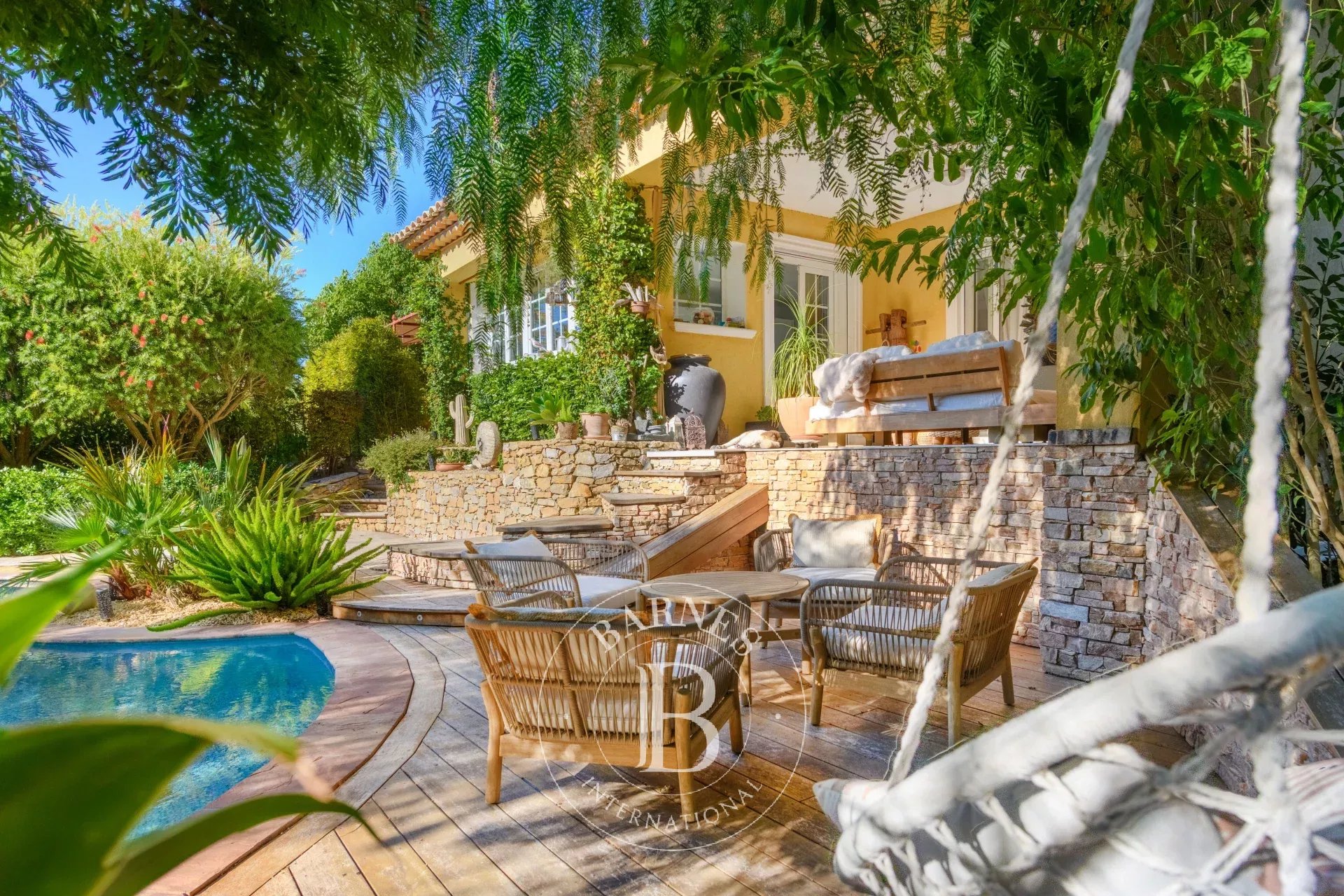 Ev La Garde - picture 11