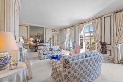 EXCEPTIONAL PROPERTY IN THE HEART OF AN OLIVE GROVE — photo 5 of 7