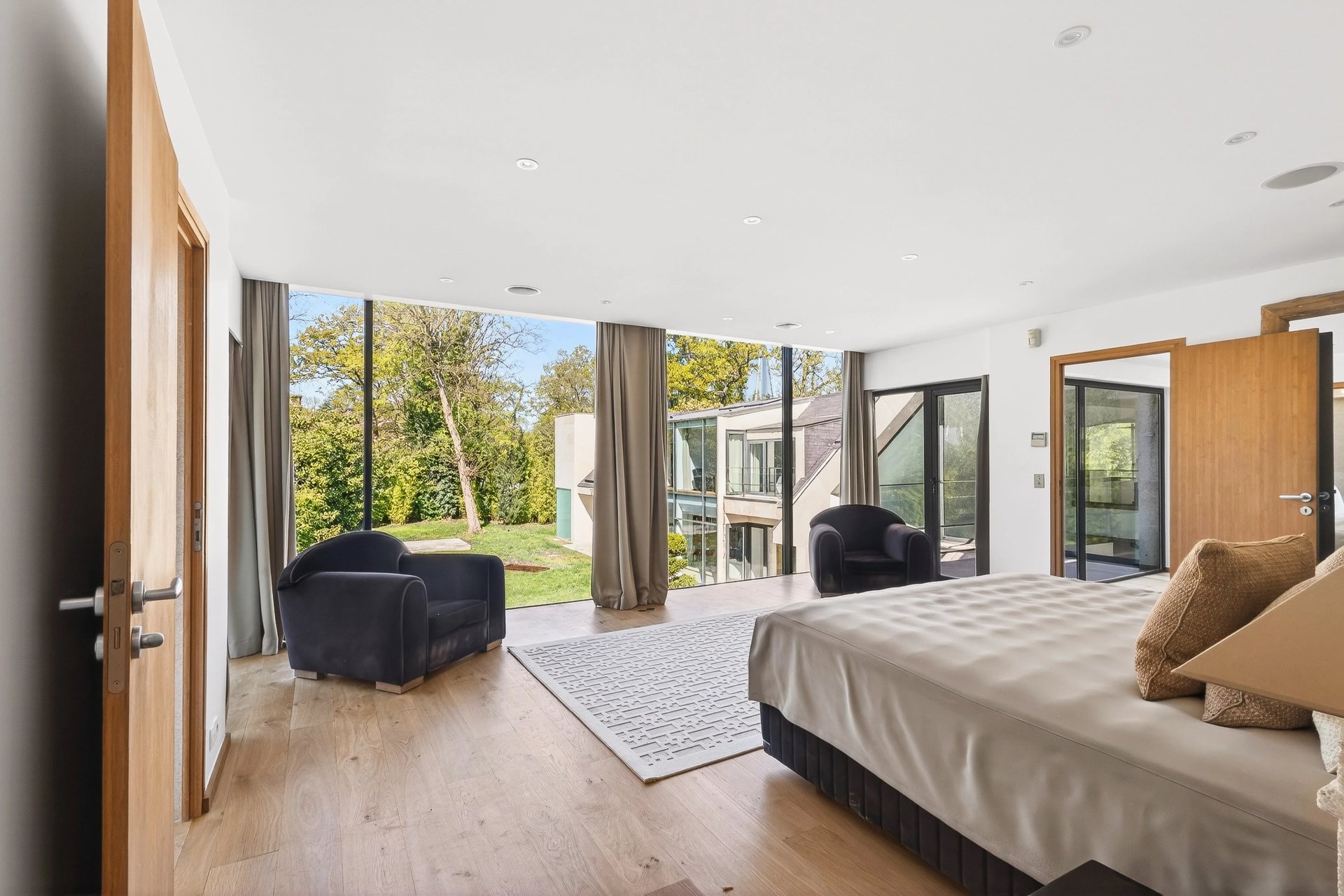 5 Bedroom Villa/Townhouse's Image 13