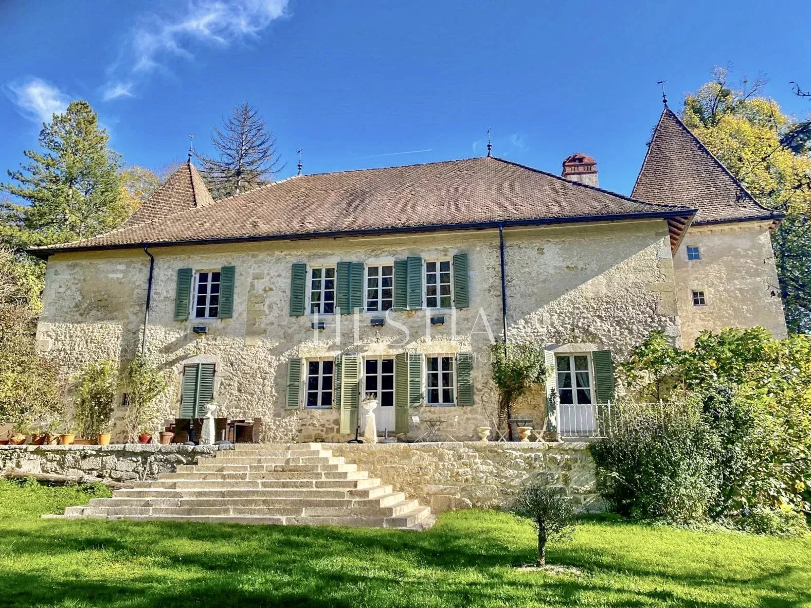 Sale House Valserhône