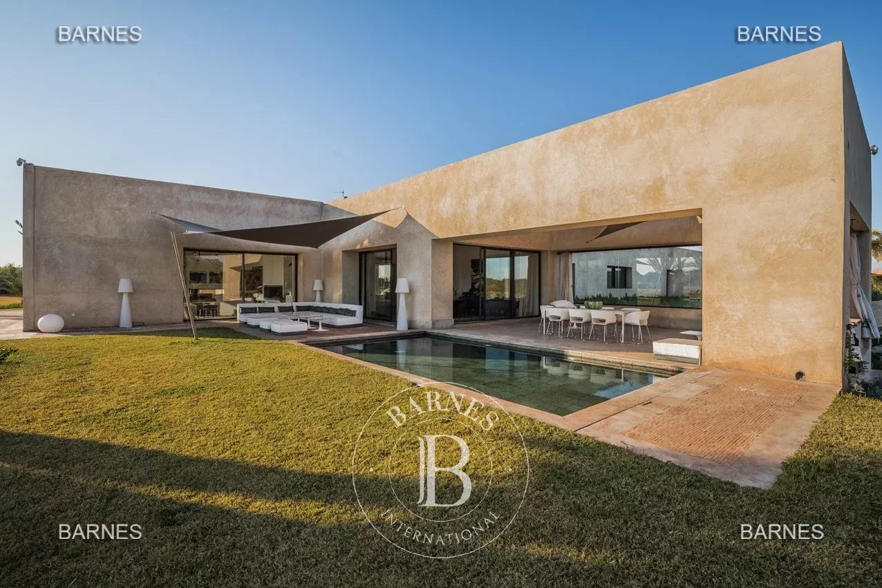 Stunning contemporary villa on a 3-hectare park, 30 minutes away from Marrakech. - picture 7
