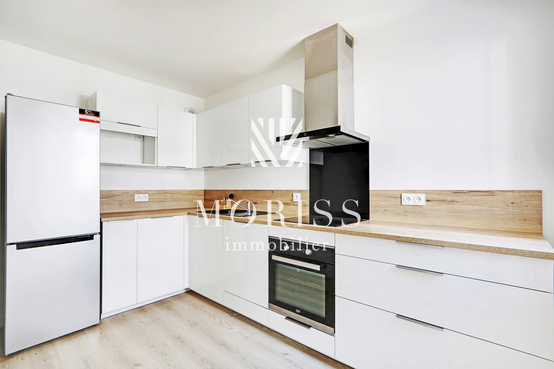 Appartement 3 Pièces Levallois-Perret - Image Array