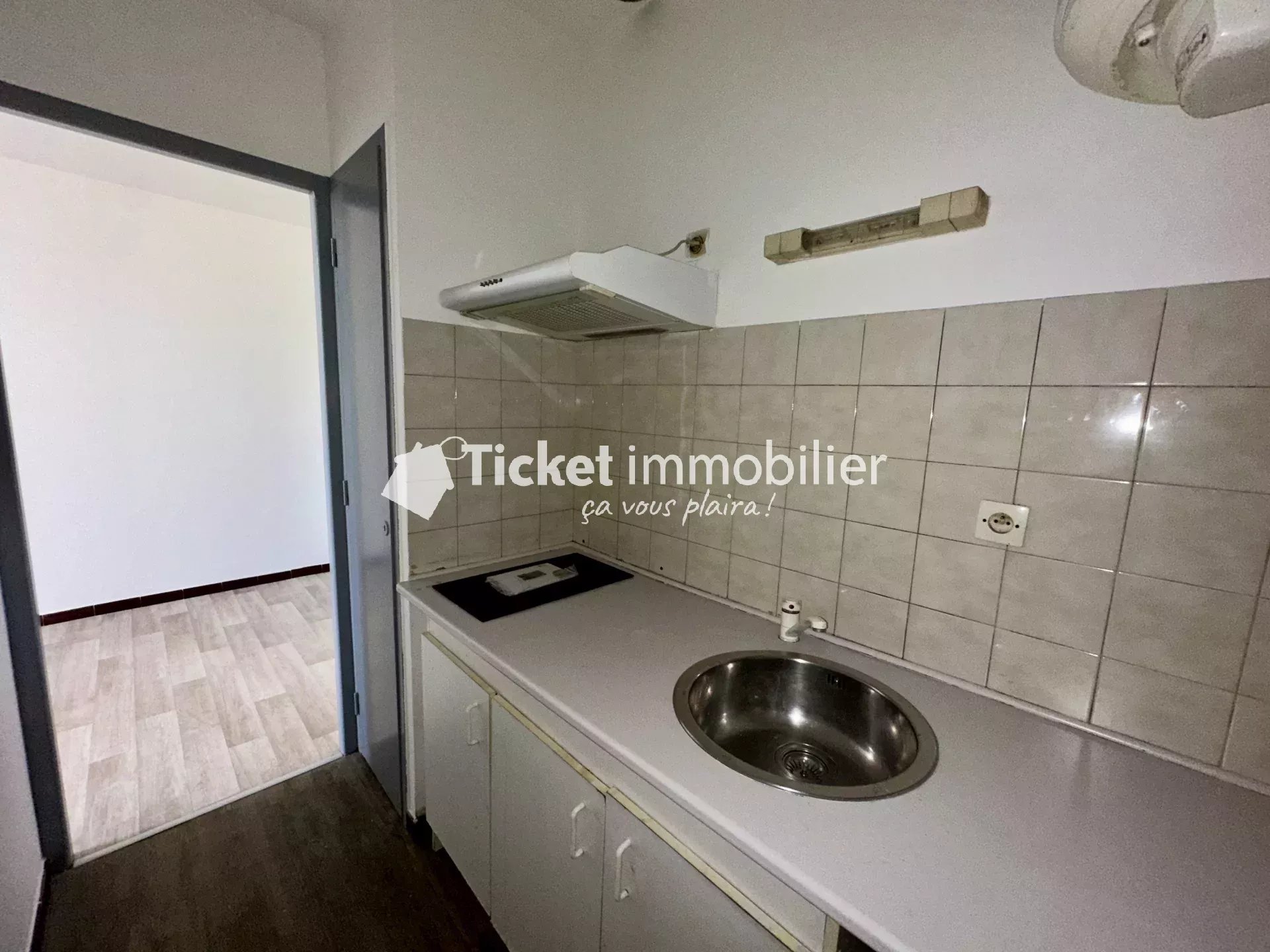 Appartement 1 pièce 28m2 entièrement rénové — photo 4