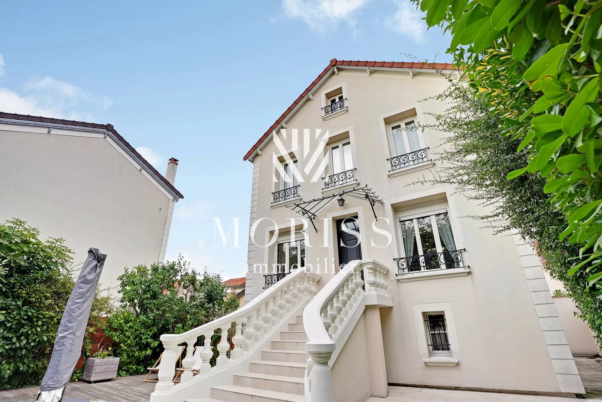 Le Perreux-sur-Marne  - Maison de 6 pièces de 152 m2 sur une par - Image Array