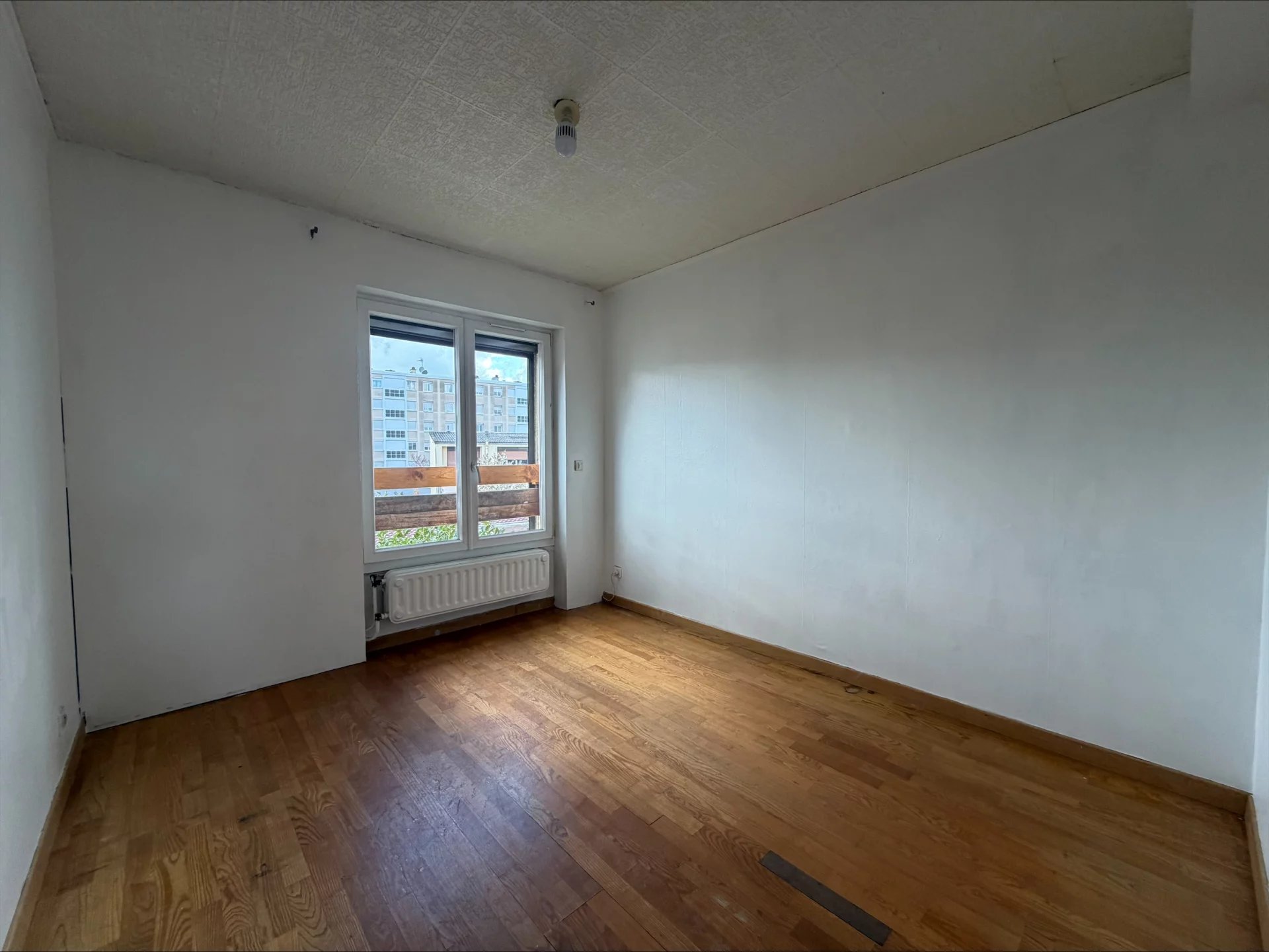 2681592 Location Meyzieu