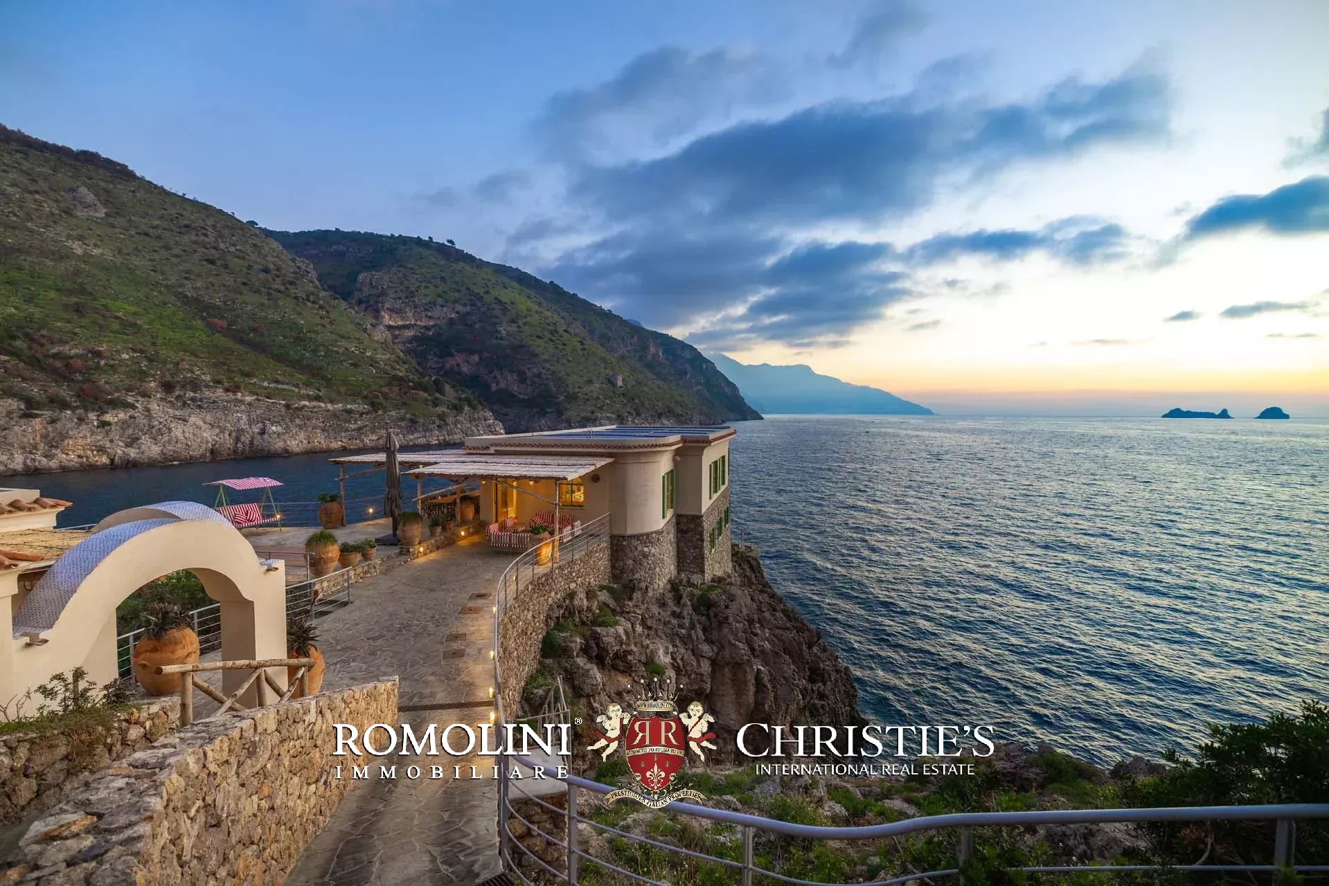 8 Bedroom Villa/Townhouse's Image 64