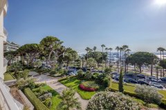 Apartment for sale on the Croisette, Cannes — photo 1 of 7