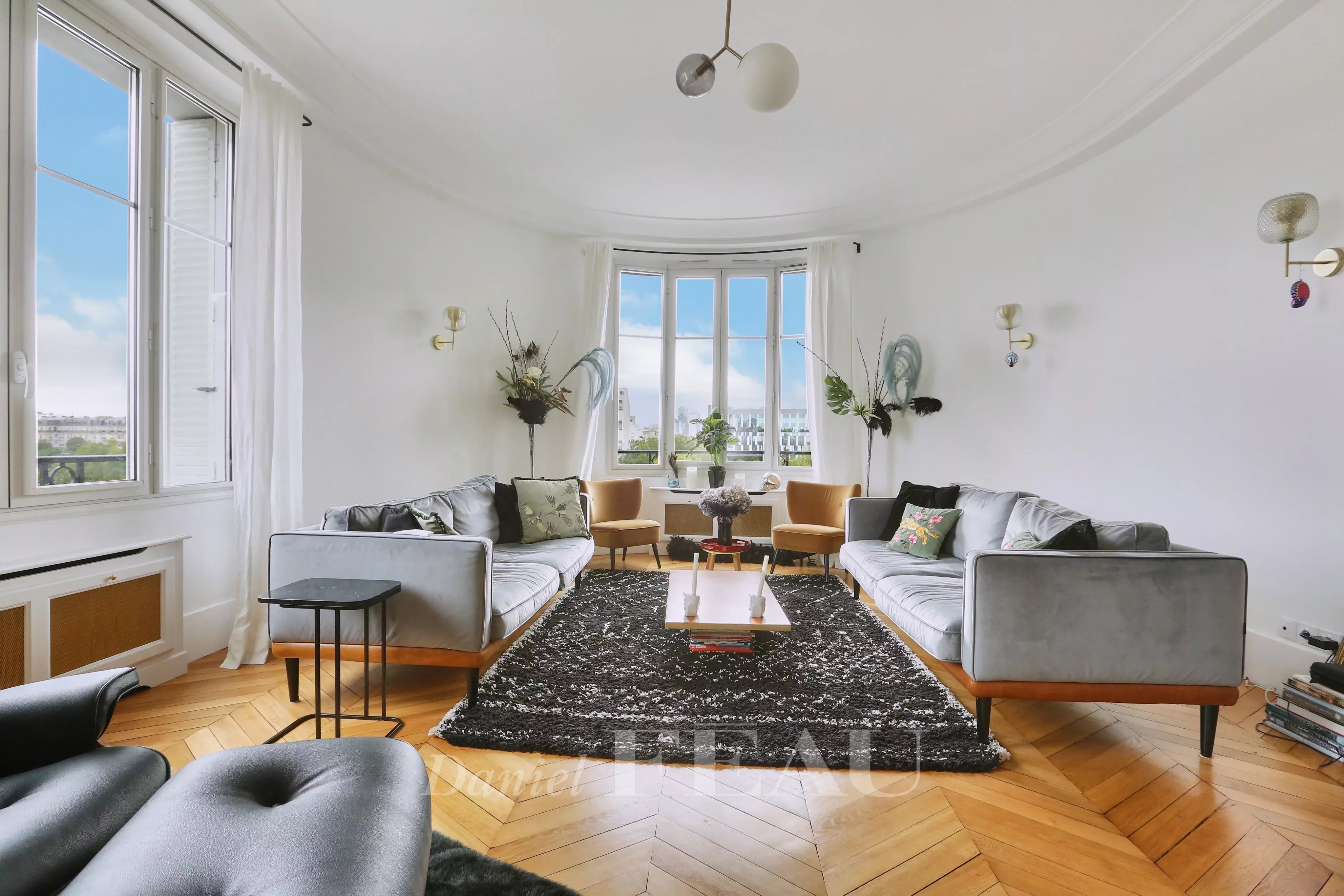 Paris 17th District – A magnificent 5-bed apartment